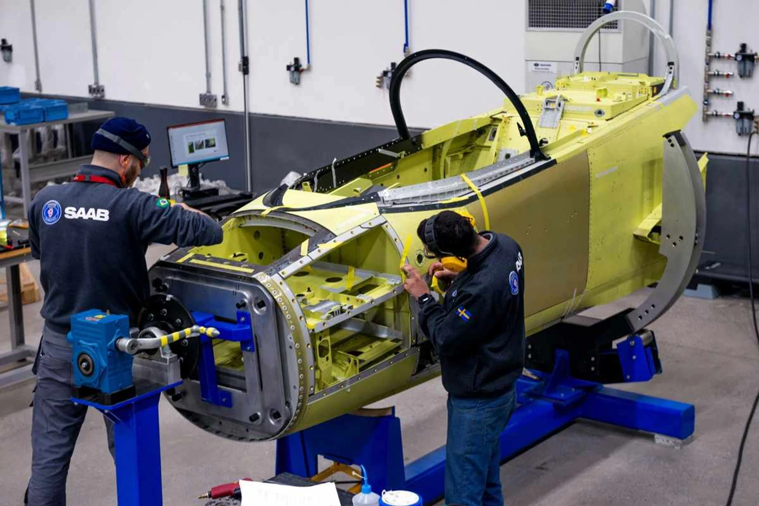 Fuselagem dianteira do Gripen: componente de alumínio é a parte onde o piloto fica acomodado (SAAB)