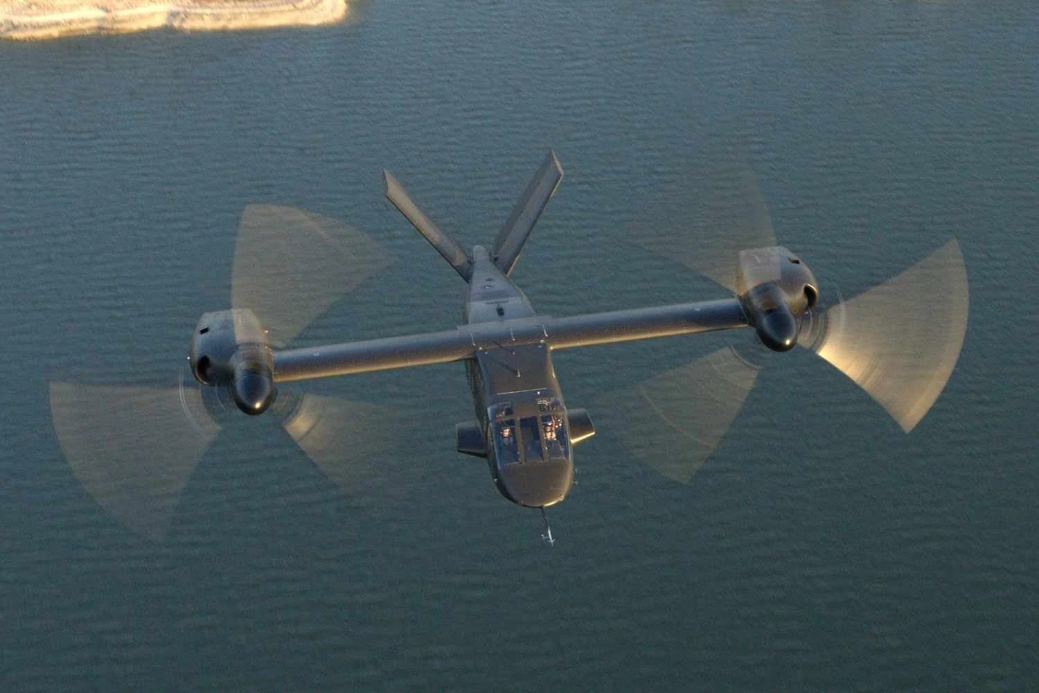 O V-280 é uma evolução do conceito de rotores basculantes do V-22 Osprey (Bell)