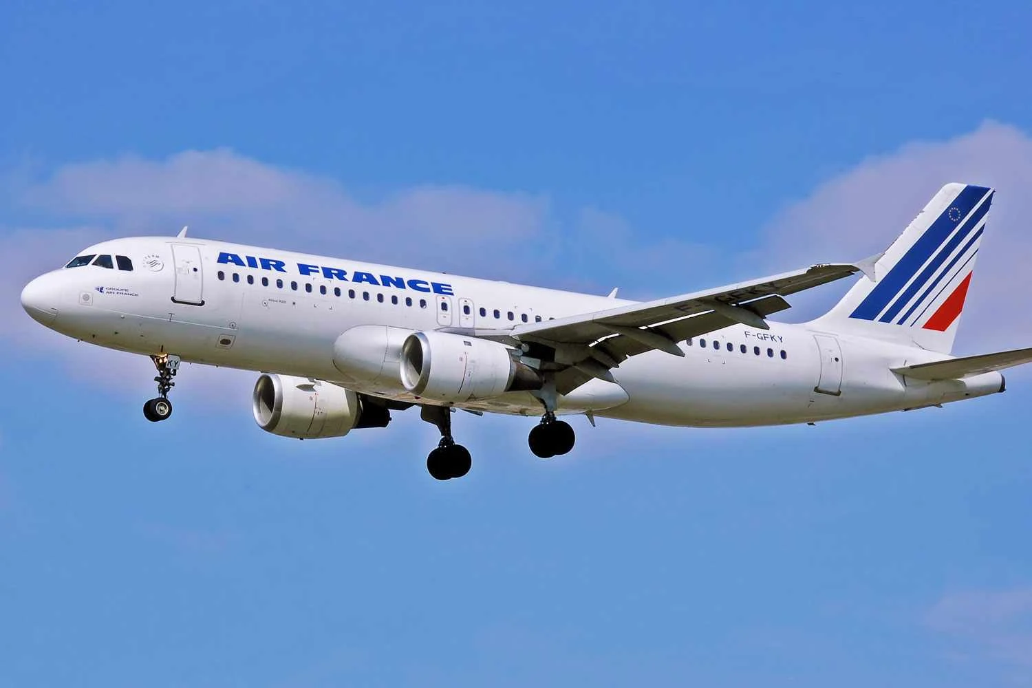 A320 da Air France; empresa mantém duas aeronaves do tipo na Guiana Francesa (Adrian Pingstone)