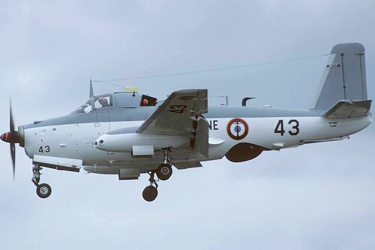 O exótico Alizé acompanhou toda a carreira dos porta-aviões da Classe Clemenceau na marinha francesa (Mike Freer/Creative Commons)