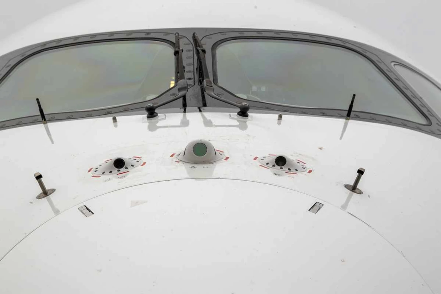 Sensores do sistema DragonFly instalados no A350 demonstrador (Airbus)