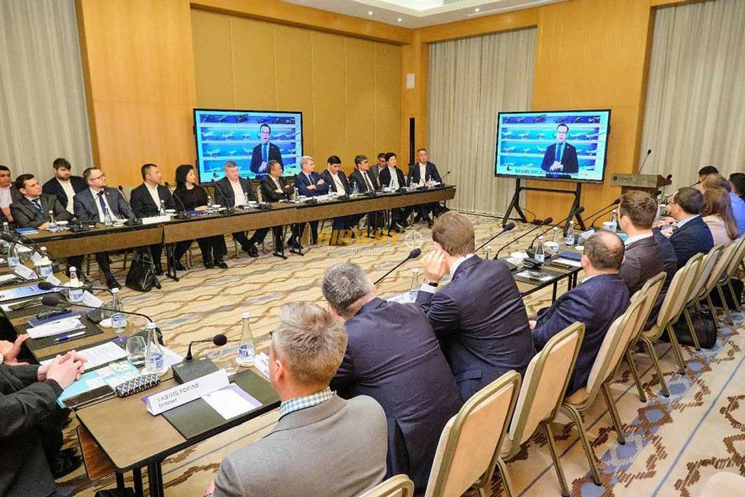 Arjan Meijer, CEO de Aviação Comercial, fez uma apresentação remota no evento (GU))