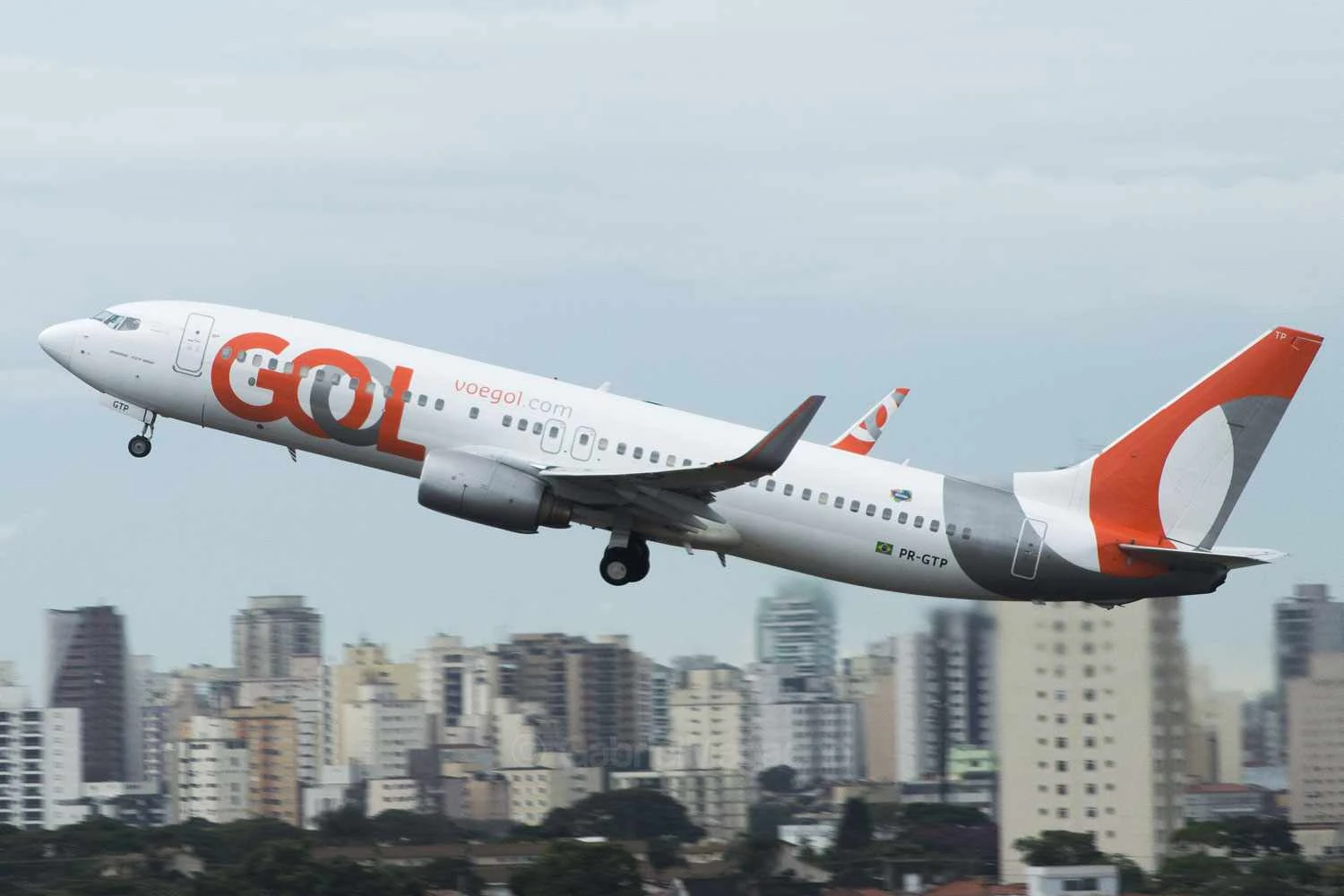 Boeing 737 da Gol decola de Congonhas (Gabriel Magacho/CC)