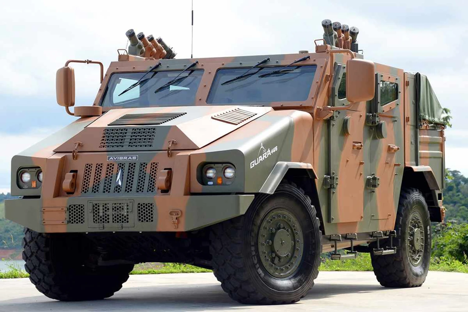 Guara 4WS: viatura blindada fabricada pela Avibras é operada pelo Exército Brasileira (Avibras)