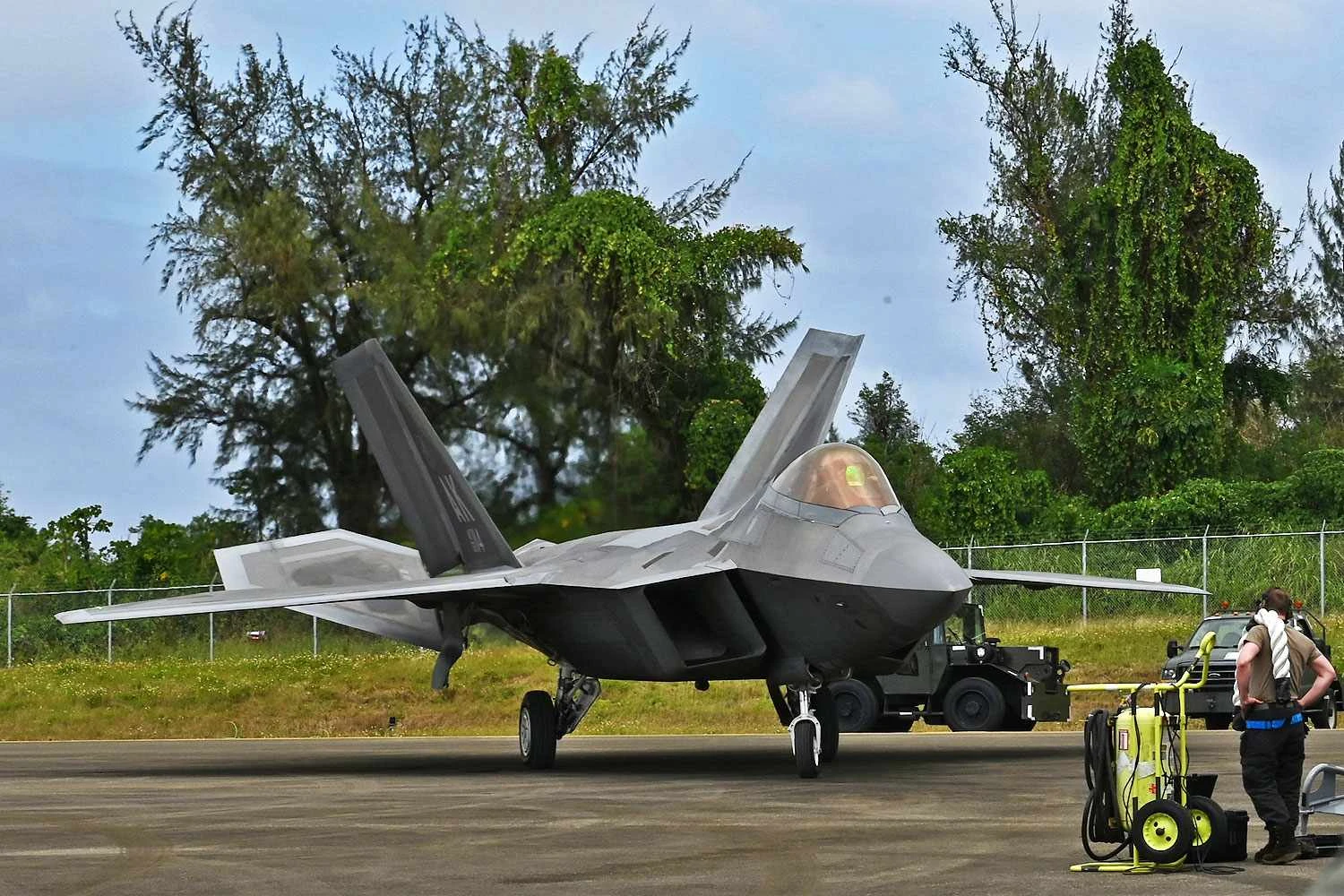 Lockheed Martin F-22 Raptor (USAF)