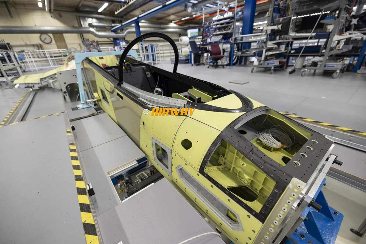 Até o momento, somente a FAB encomendou o Gripen F (SAAB)