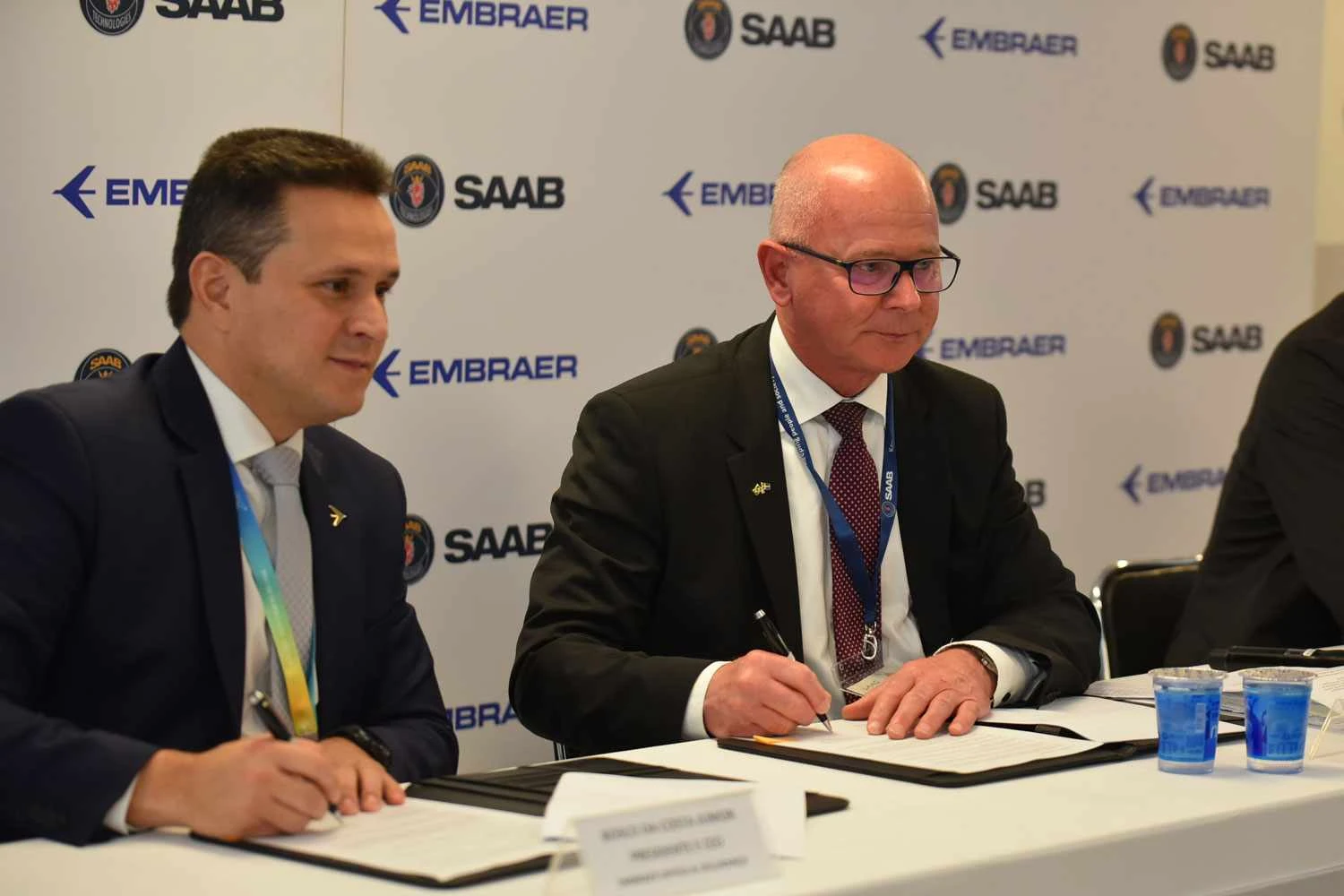 Bosco da Costa Junior, President and CEO of Embraer Defense & Security, and Micael Johansson, President and CEO of Saab (Saab)