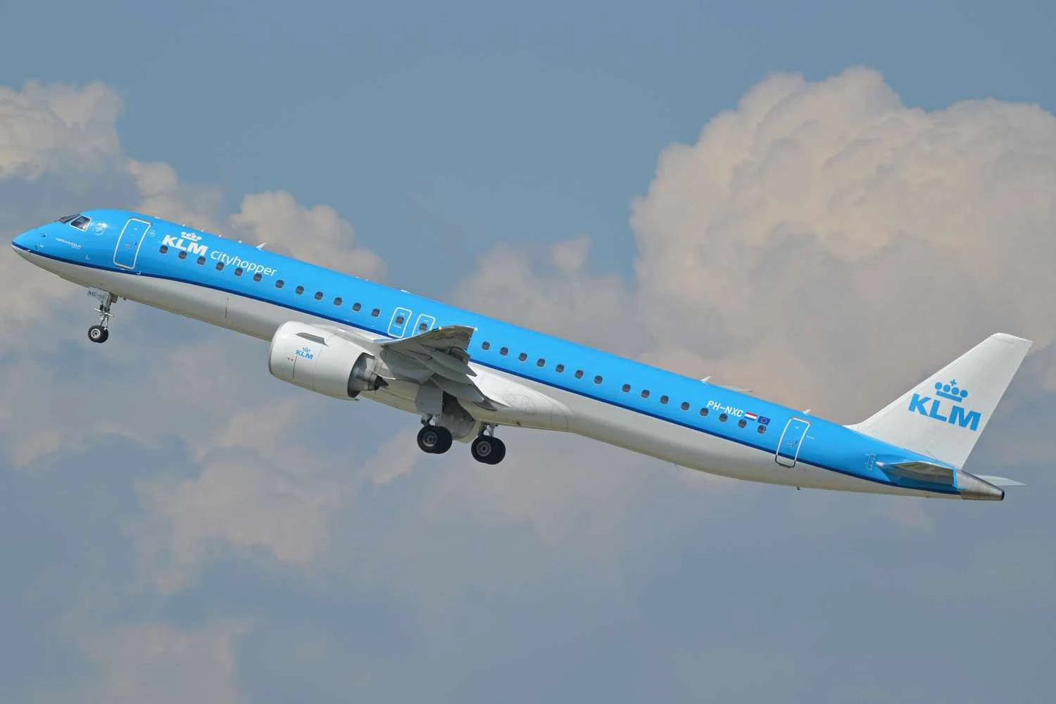 E195-E2 da KLM Cityhopper (Alan Wilson)