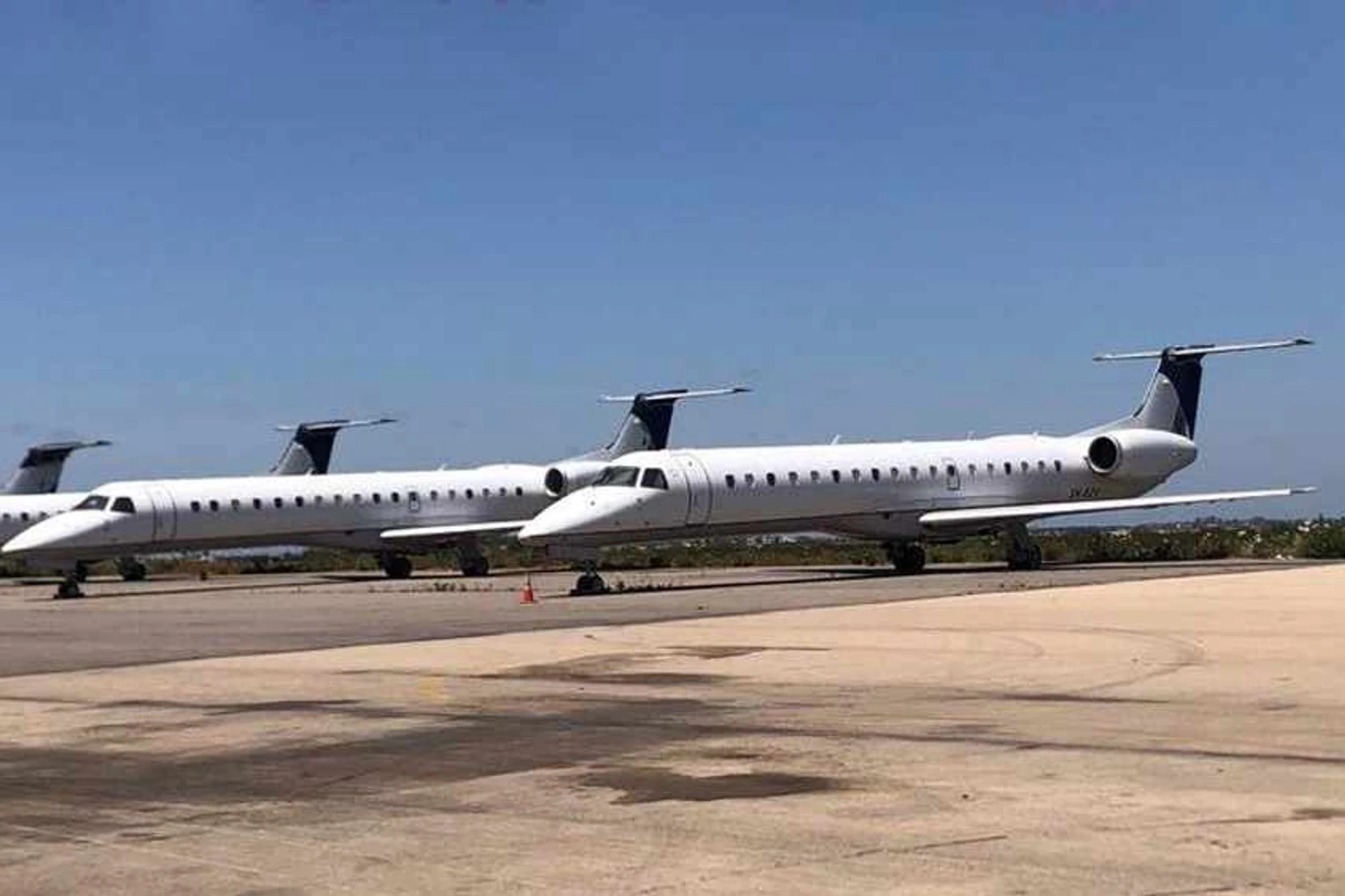 Jatos ERJ da Rano Air: quinteto foi produzido pela Embraer em 2002 (Rano Air)