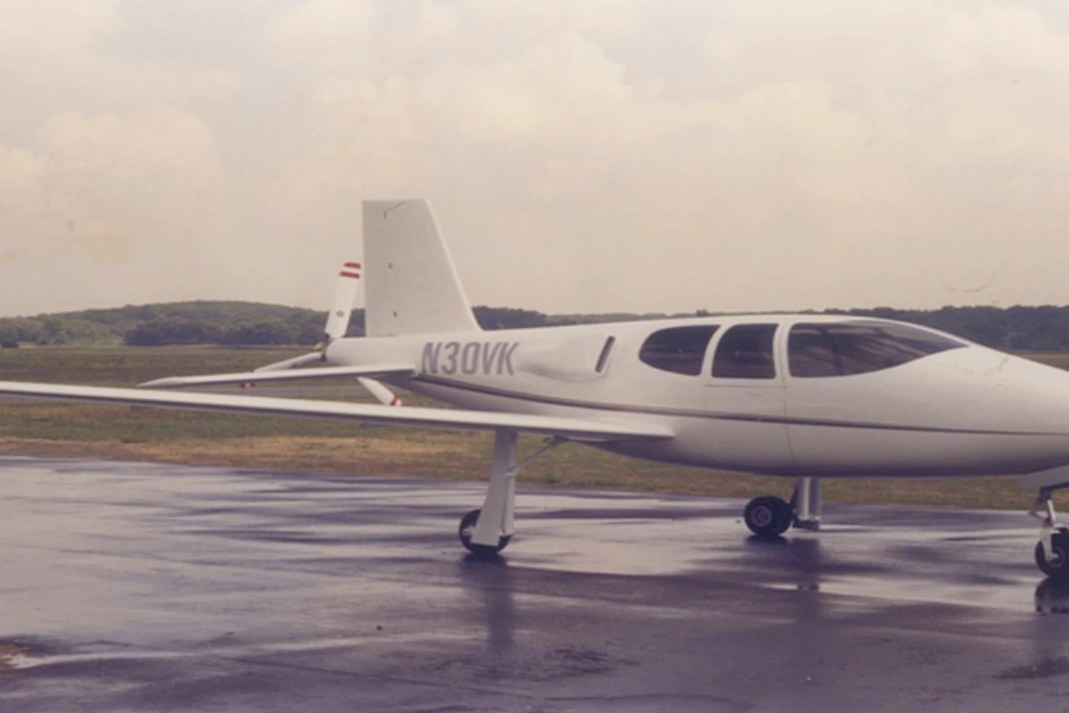 VK-30: avião experimental com motor pusher inspirou o projeto do Vision Jet (WindRider26/Creative Commons)