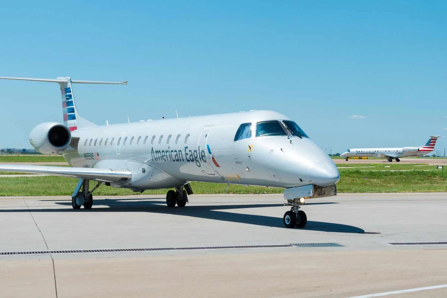 Sai o ERJ 145, entra o E175: companhia aérea dos EUA encerrará operações com primeiro jato da Embraer