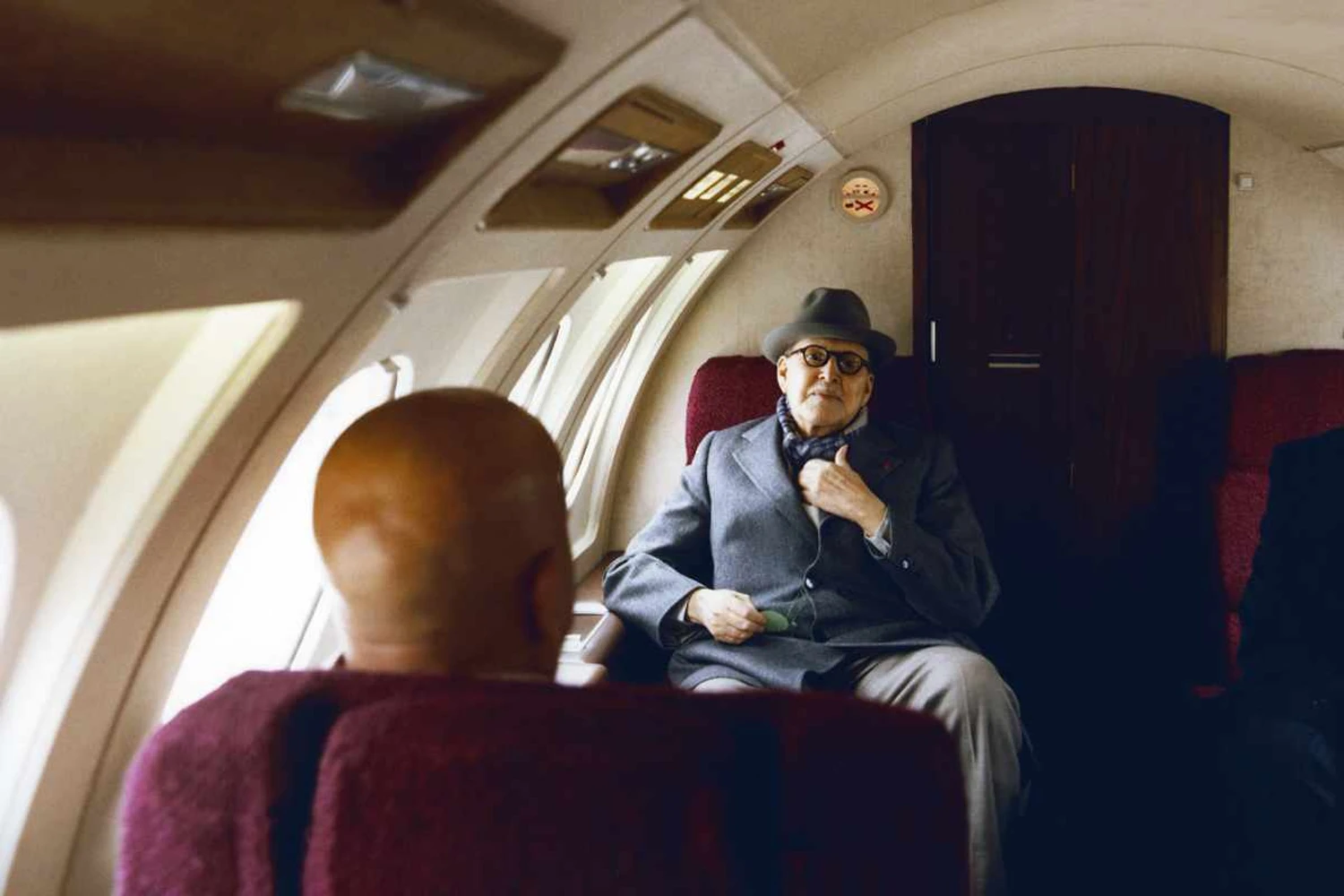 Marcel Dassault, fundador da empresa que leva seu nome, a bordo de um Falcon 50 (Dassault)