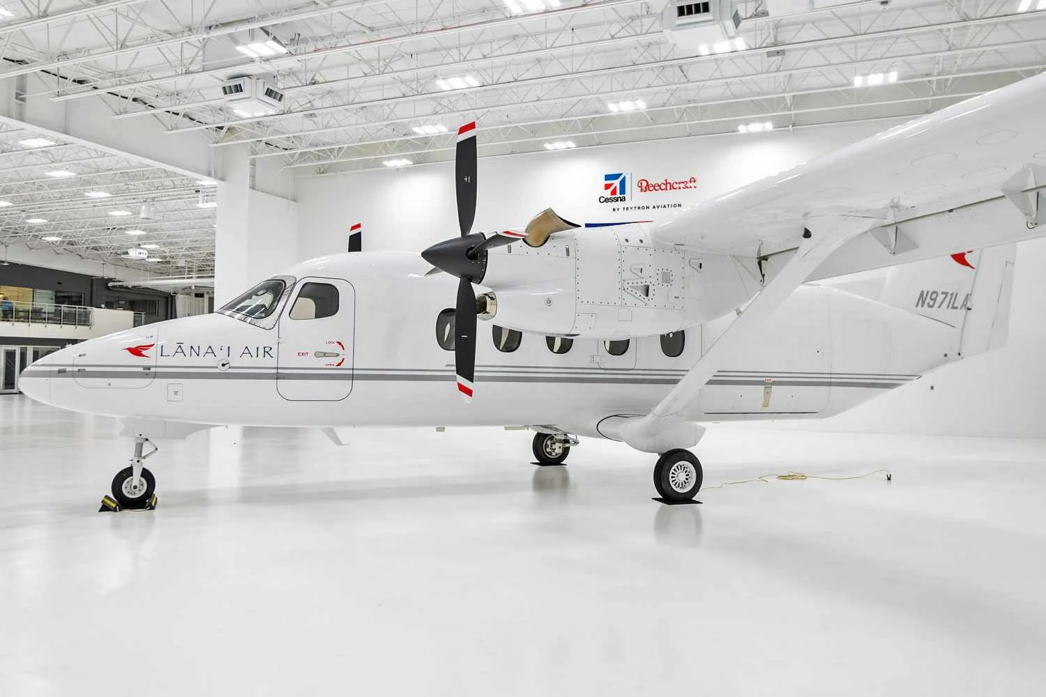 Primeiro Cessna SkyCourier para passageiros (TA)