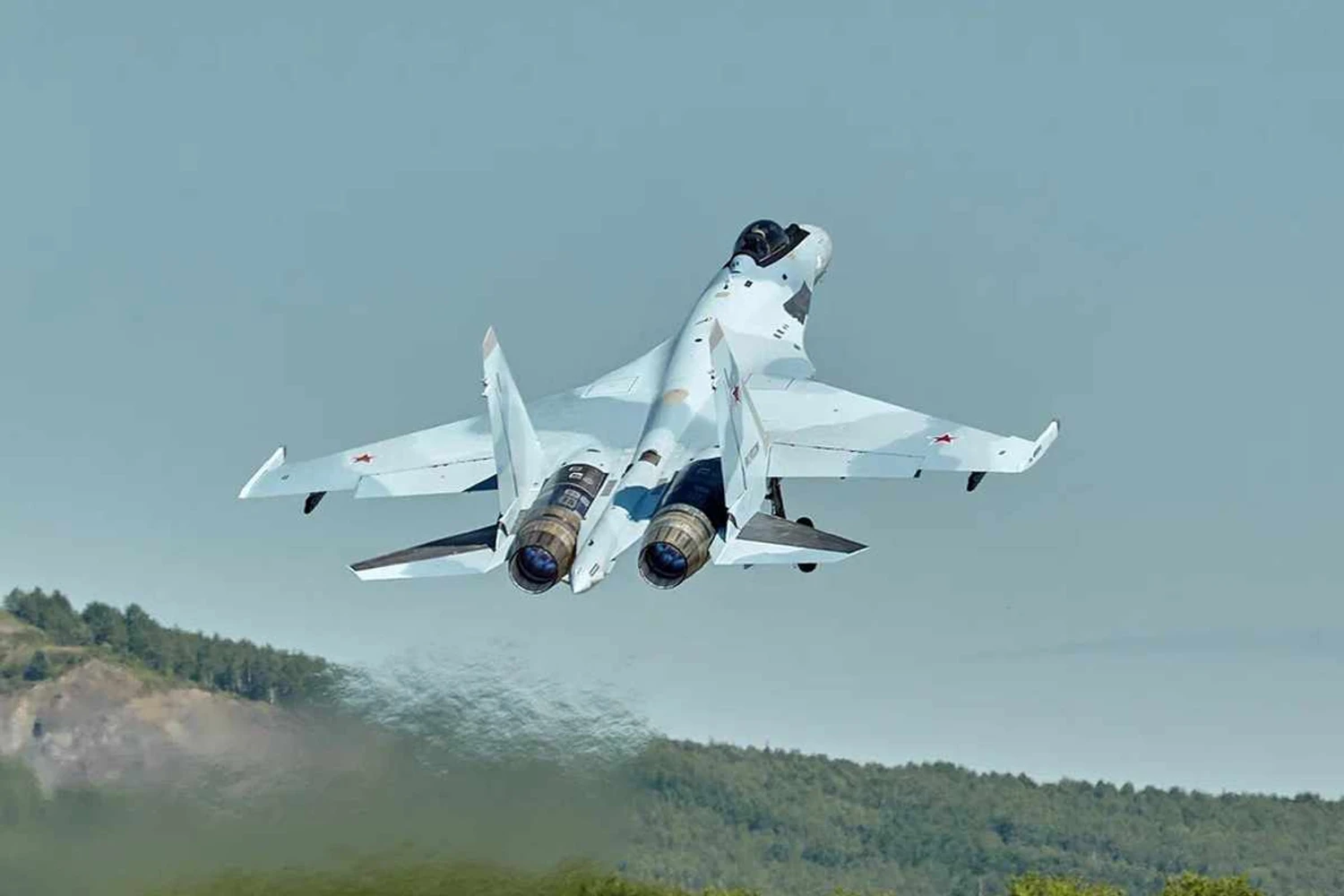 A Força Aérea da Rússia opera em torno de 100 caças Su-35S (UAC)