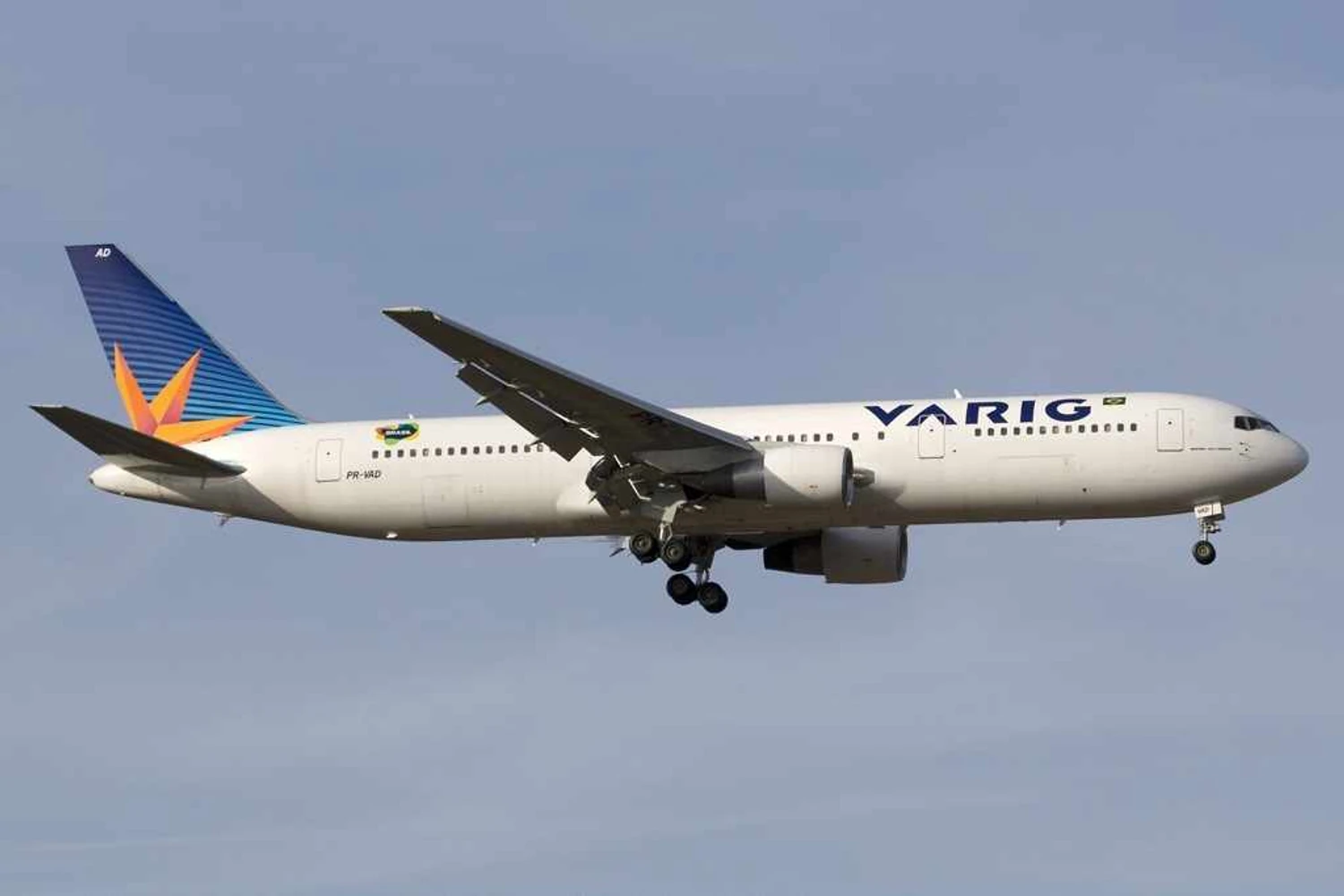 Boeing_767-3Y0(ER)_Varig_PR-VAD,_FRA_Frankfurt_(Rhein-Main),_Germany_PP1202246889