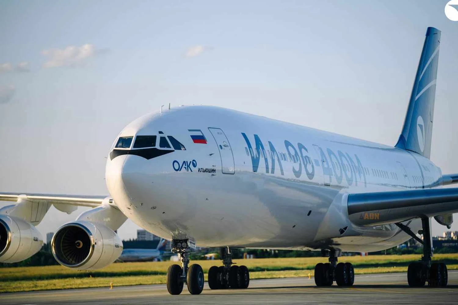 Rússia mostra o "novo velho" quadrijato Il-96-400M