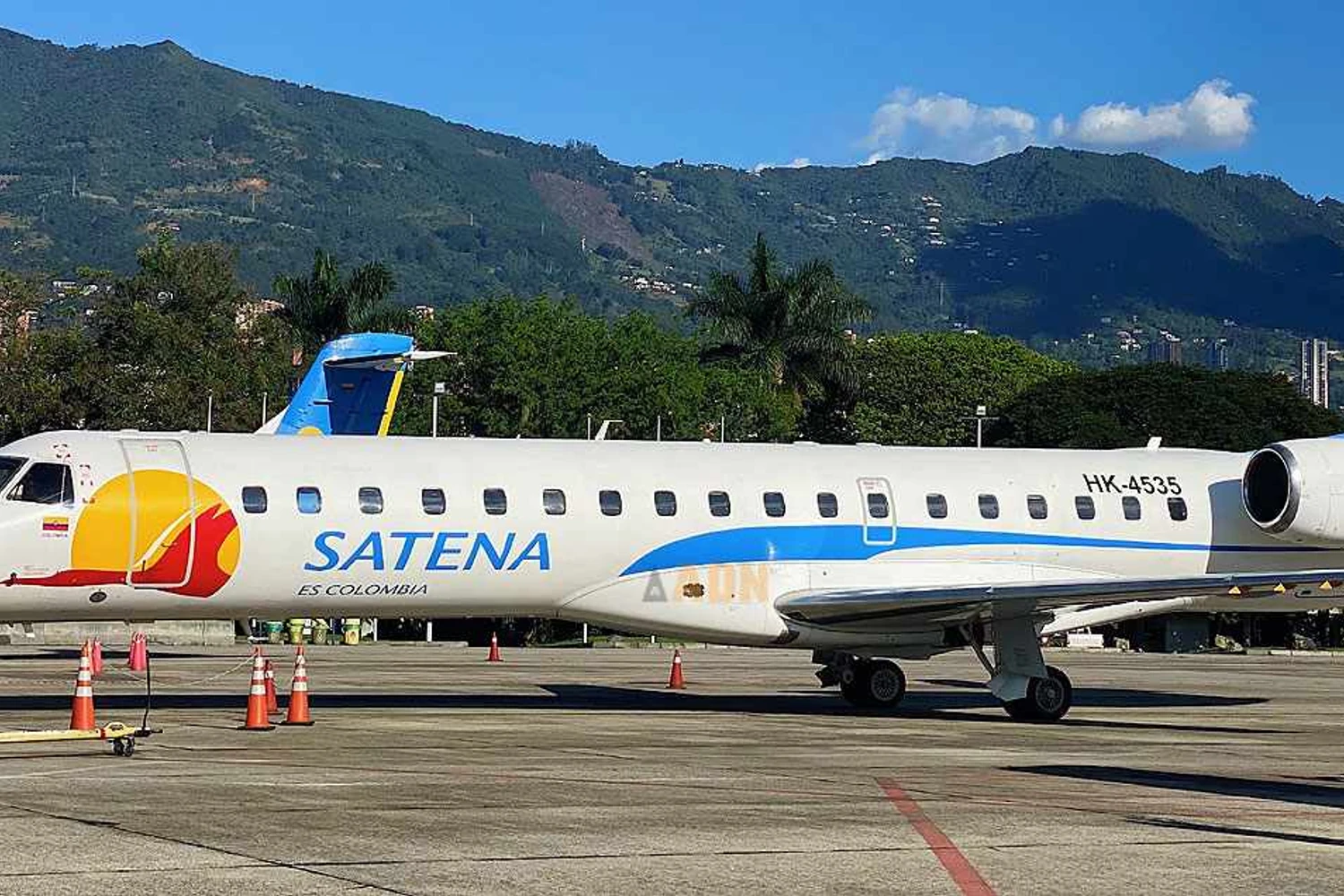 A Satena tem três ERJ 145 (Satena)