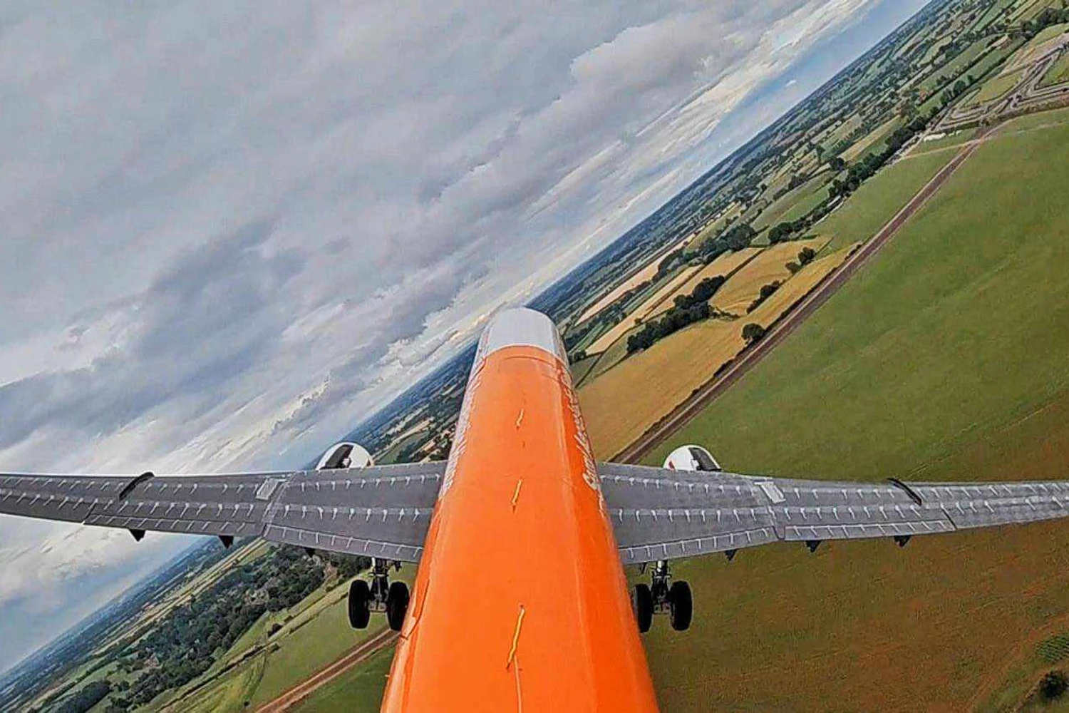 Donald Trump desembarca do Air Force One: ser&aacute; que ele estar&aacute; na Casa Branca quando o novo avi&atilde;o ficar pronto? (USAF)