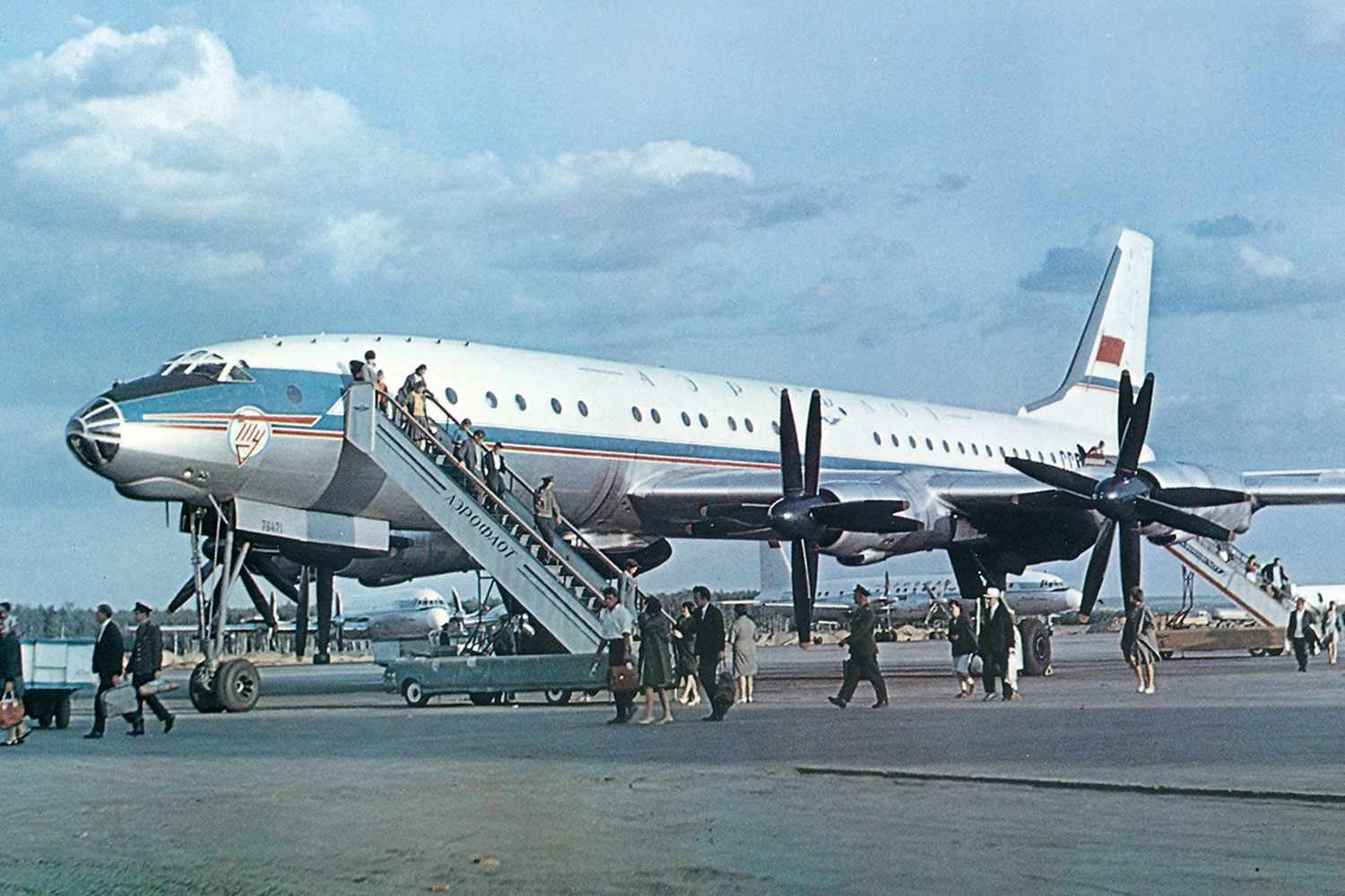 O turboélice Tu-114 foi o primeiro avião usado nos voos entre a Rússia e Moscou em 1962 (Reprodução)