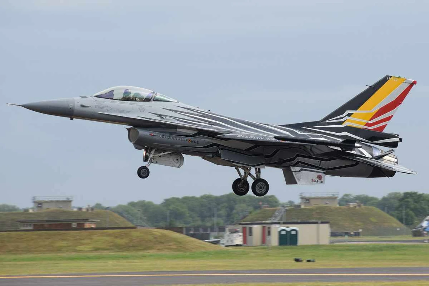 Bélgica pode transferir 53 caças F-16 para a Ucrânia até 2029