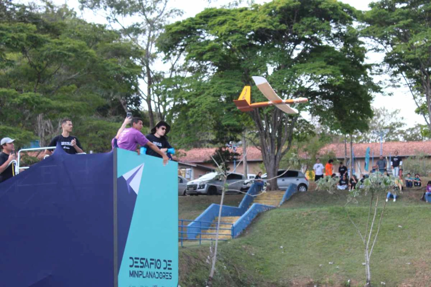 Competição premiu os melhores projetos nas categorias inovação, design, distância percorrida e tempo de voo (Embraer)