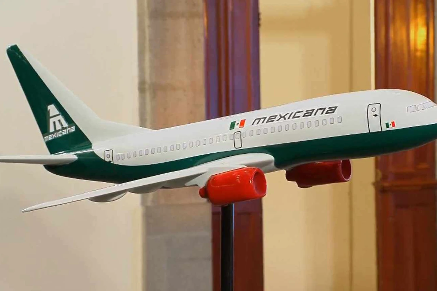 Agora como estatal, companhia aérea Mexicana de Aviación terá 10 Boeing 737-800