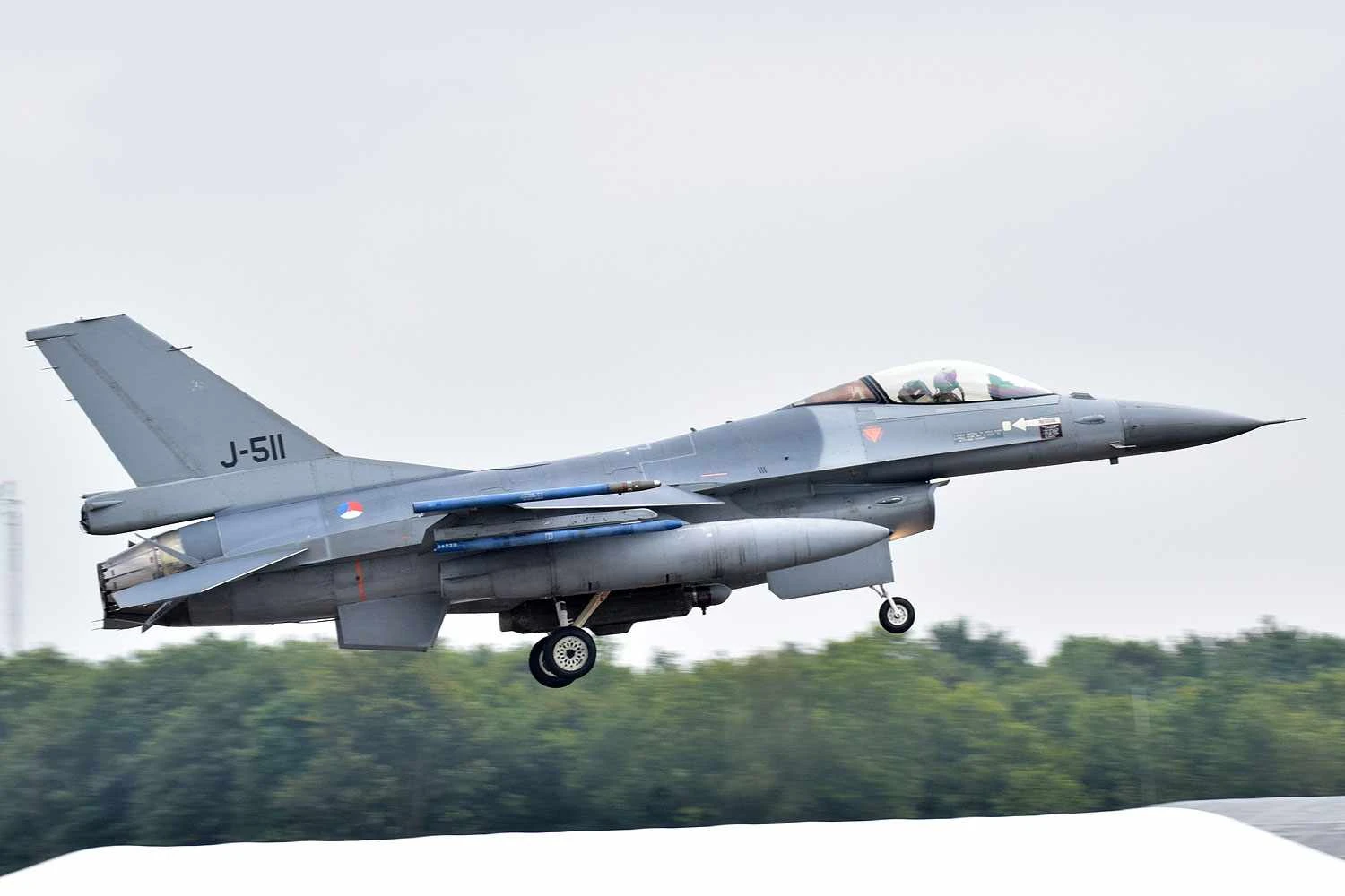 Royal Netherlands Air Force F-16 (Dutchairplaneshooter)