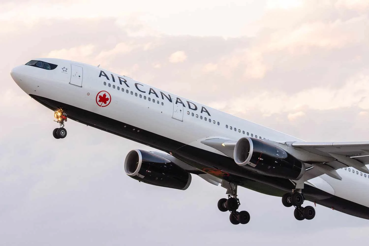 A Air Canada opera jatos mais antigos como o A330-300 (Heads Up Aviation)