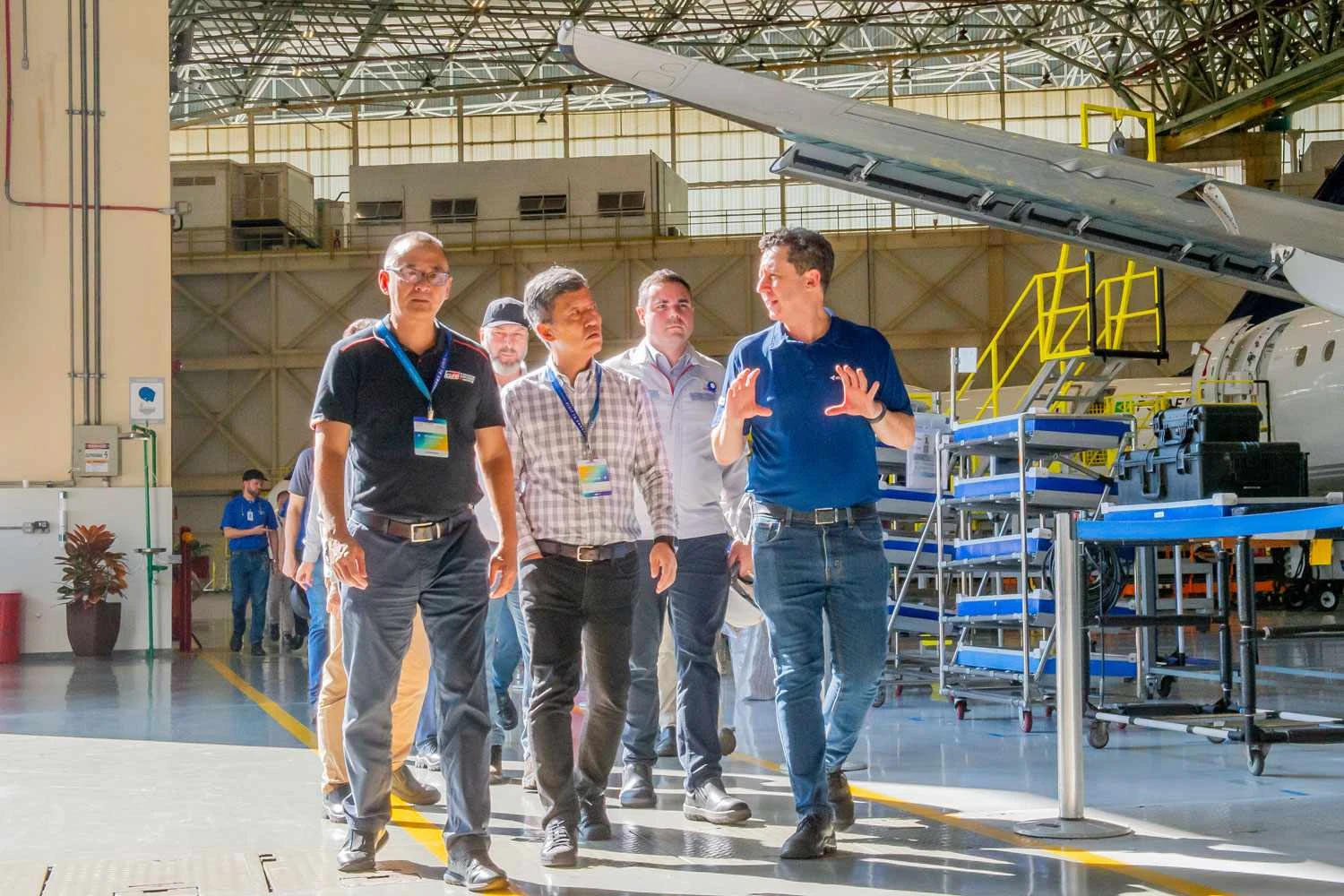 A primeira experiência de otimização envolveu a fábricação de partes das asas dos E-Jets (Embraer)