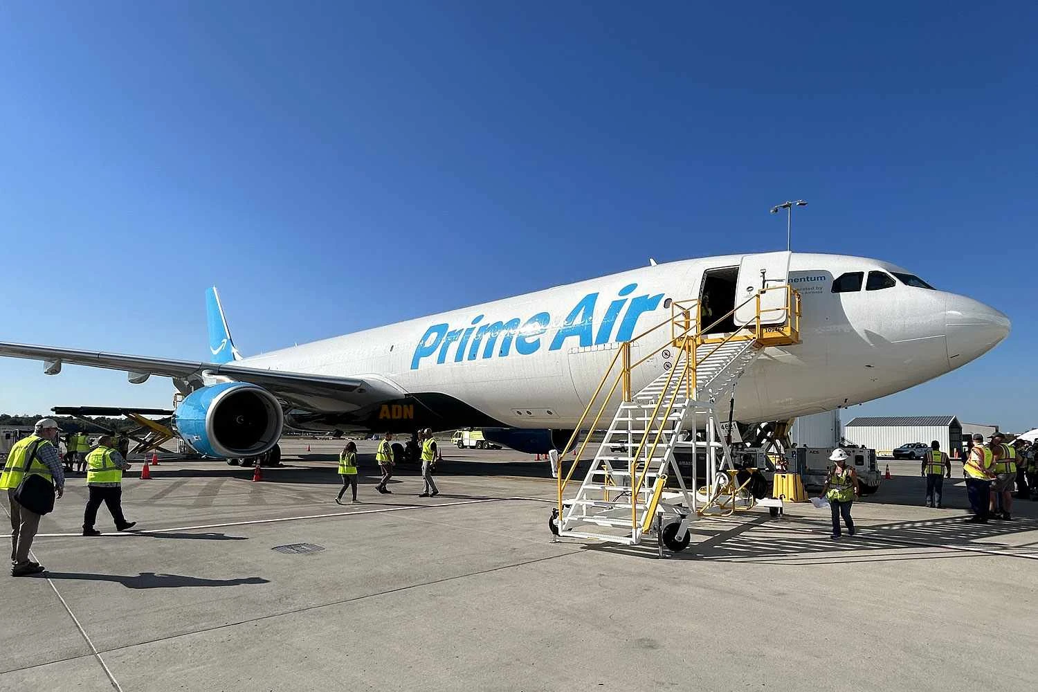 O A330-300 tamb&eacute;m tem vers&otilde;es convertidas para levar 63 toneladas de carga (CVG)