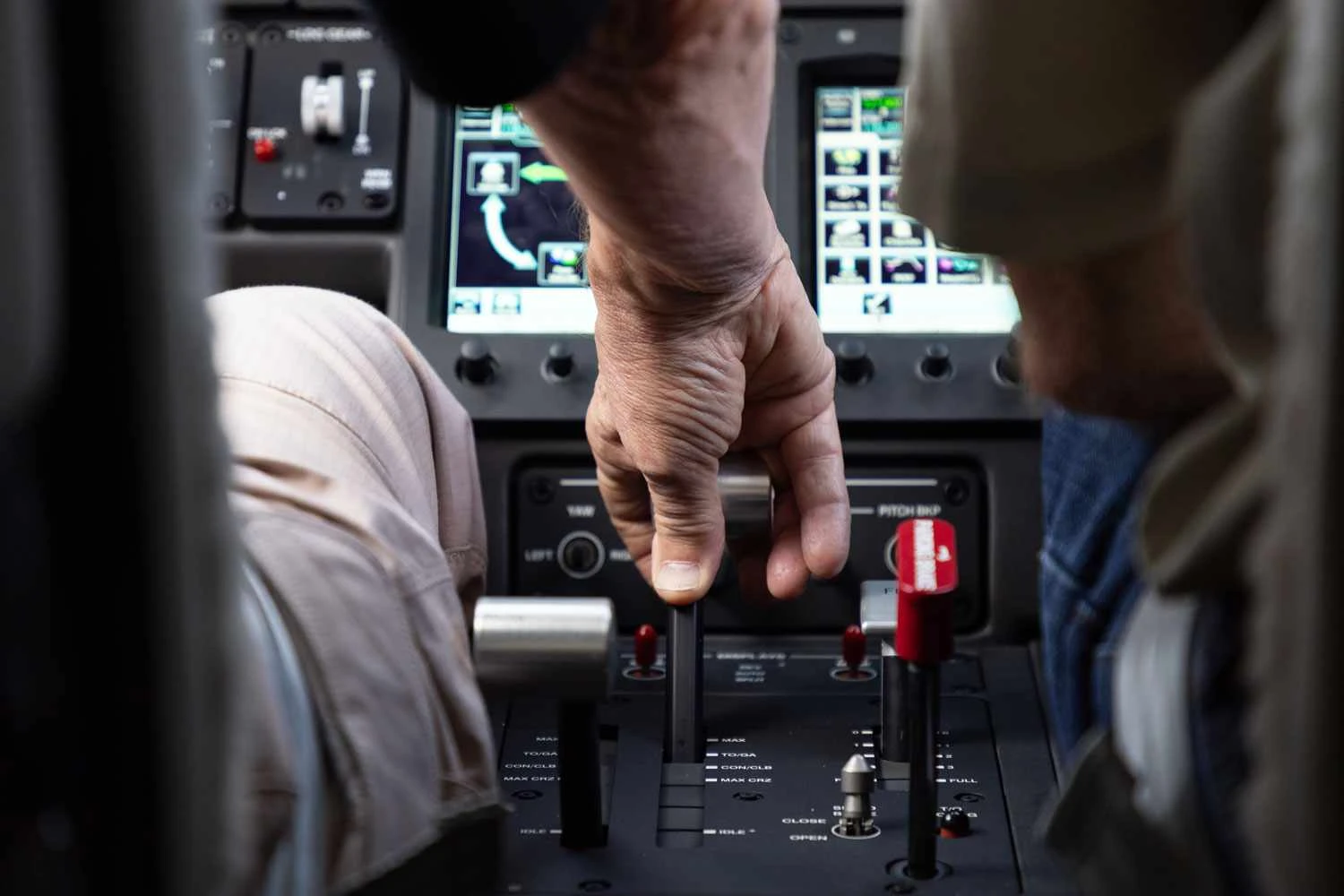 O autothrottle começará a ser usado no terceiro trimestre de 2024 (Embraer)