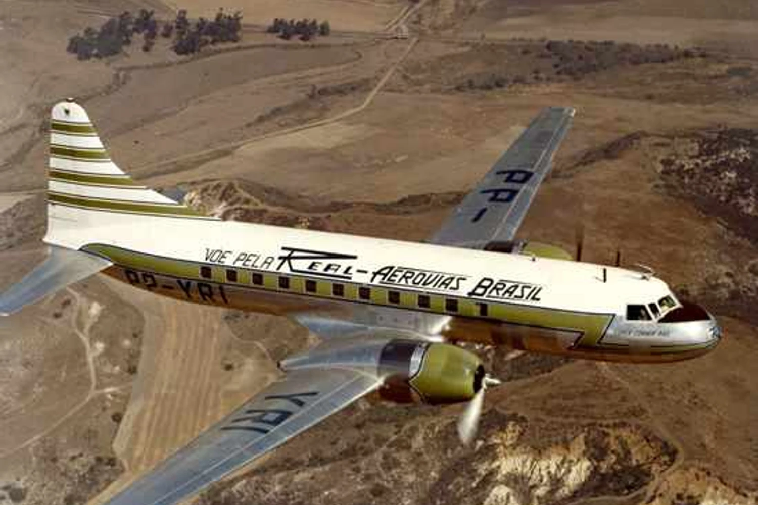 A REAL não era apenas a maior empresa aérea brasileira, mas a maior do mundo fora do eixo EUA-Europa. Foto: San Diego Air and Space Museum Archive via Wikimedia Commons.