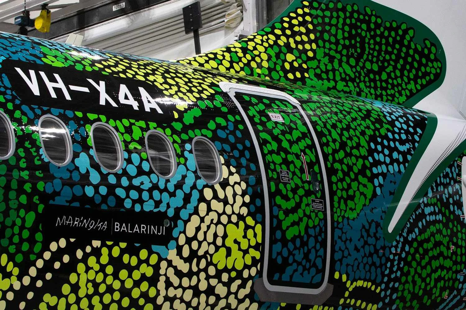 Detalhe da pintua com tema aborígene (Qantas)