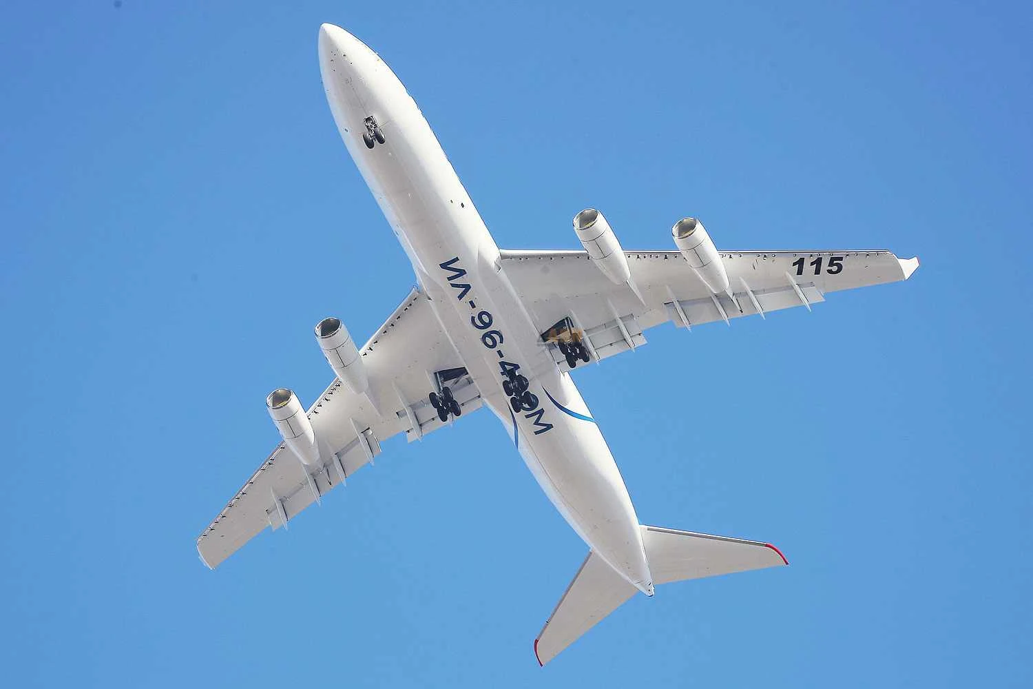 Jato &eacute; derivado do Il-96-300, mas leva mais passageiros (UAC)