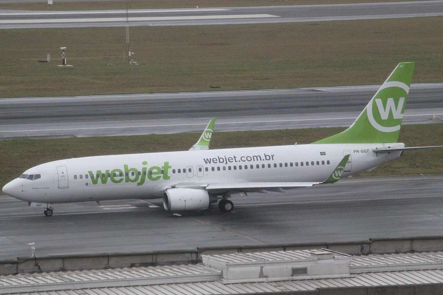 PR-GGT_Boeing_737_Webjet_(8166218480)