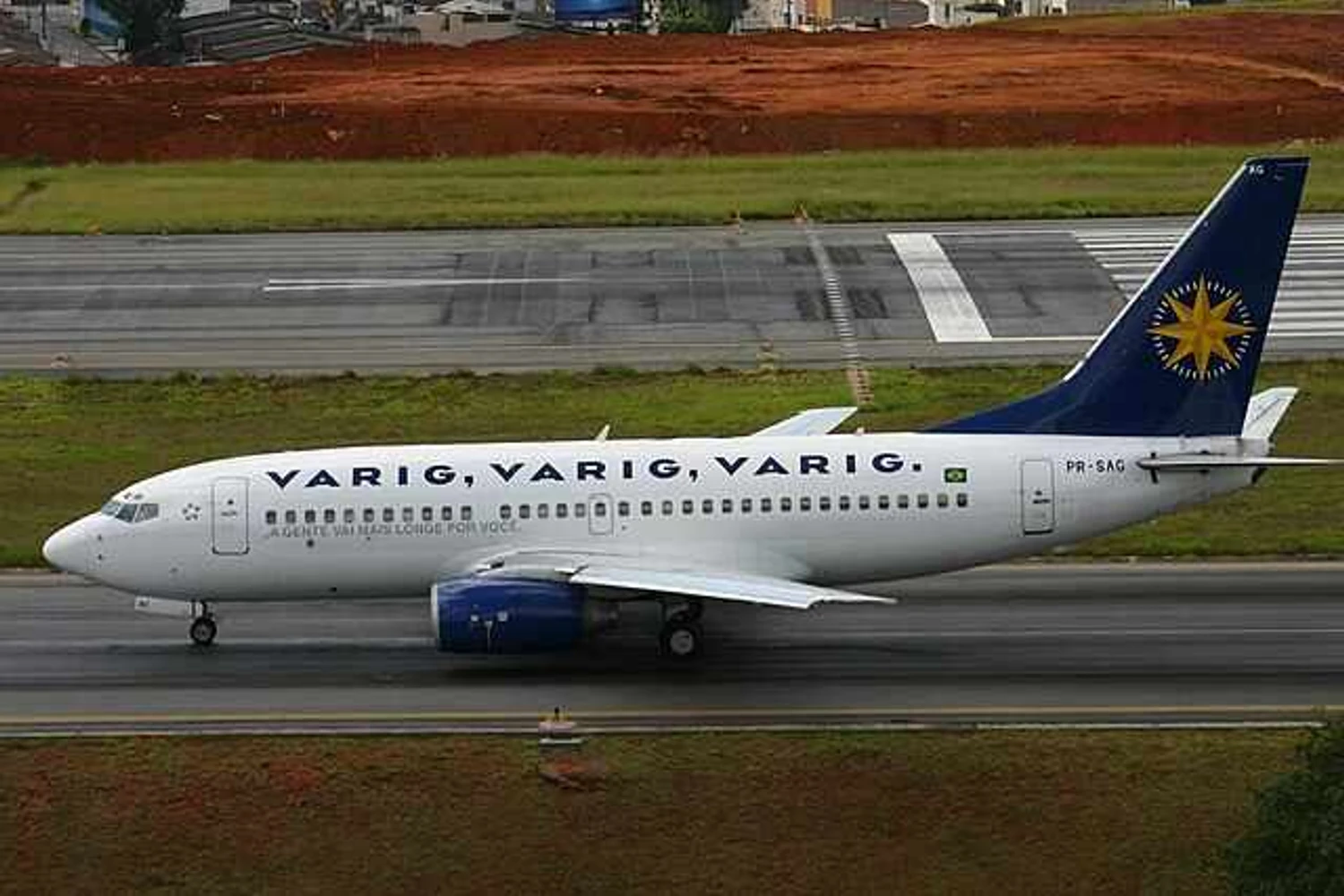 PR-SAG, com pintura promovendo campanha da VARIG.