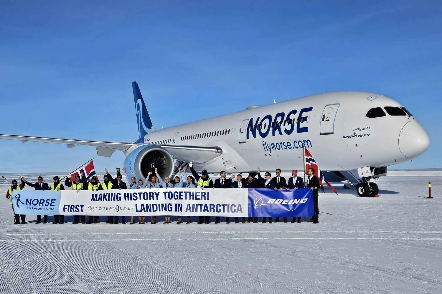 Primeiro pouso do 787 no continente gelado (NAA)