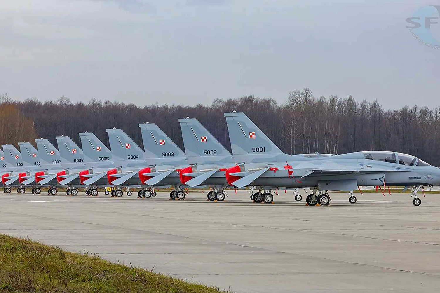 Ca&ccedil;as leves FA-50 da Pol&ocirc;nia (Andrzej Rogucki)