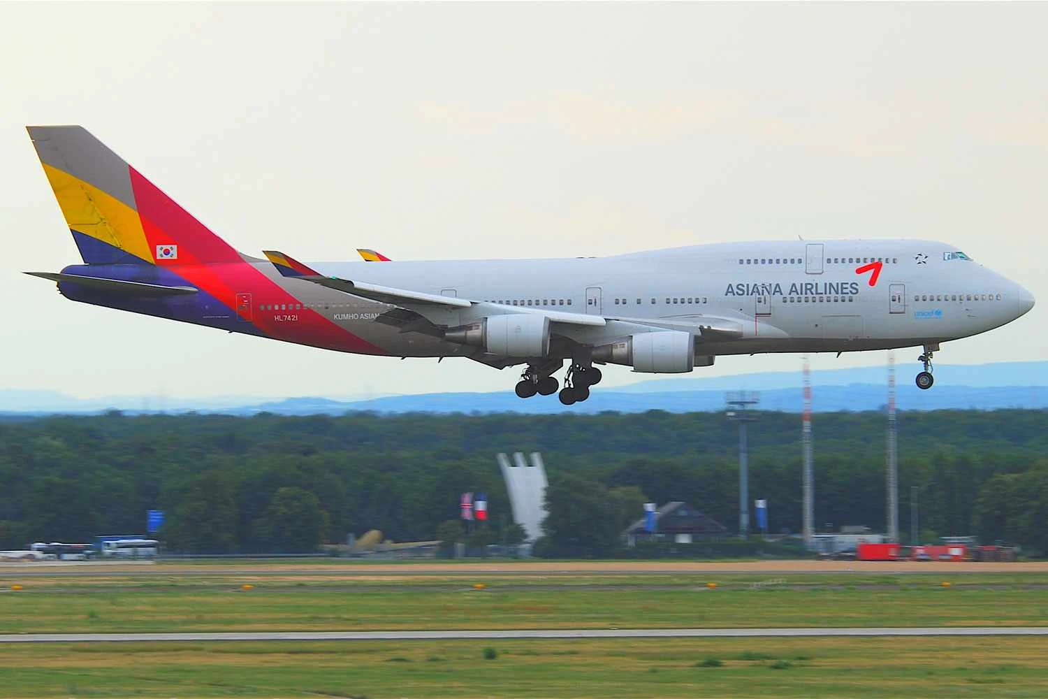 Asiana vai aposentar seu único Boeing 747-400 de passageiros
