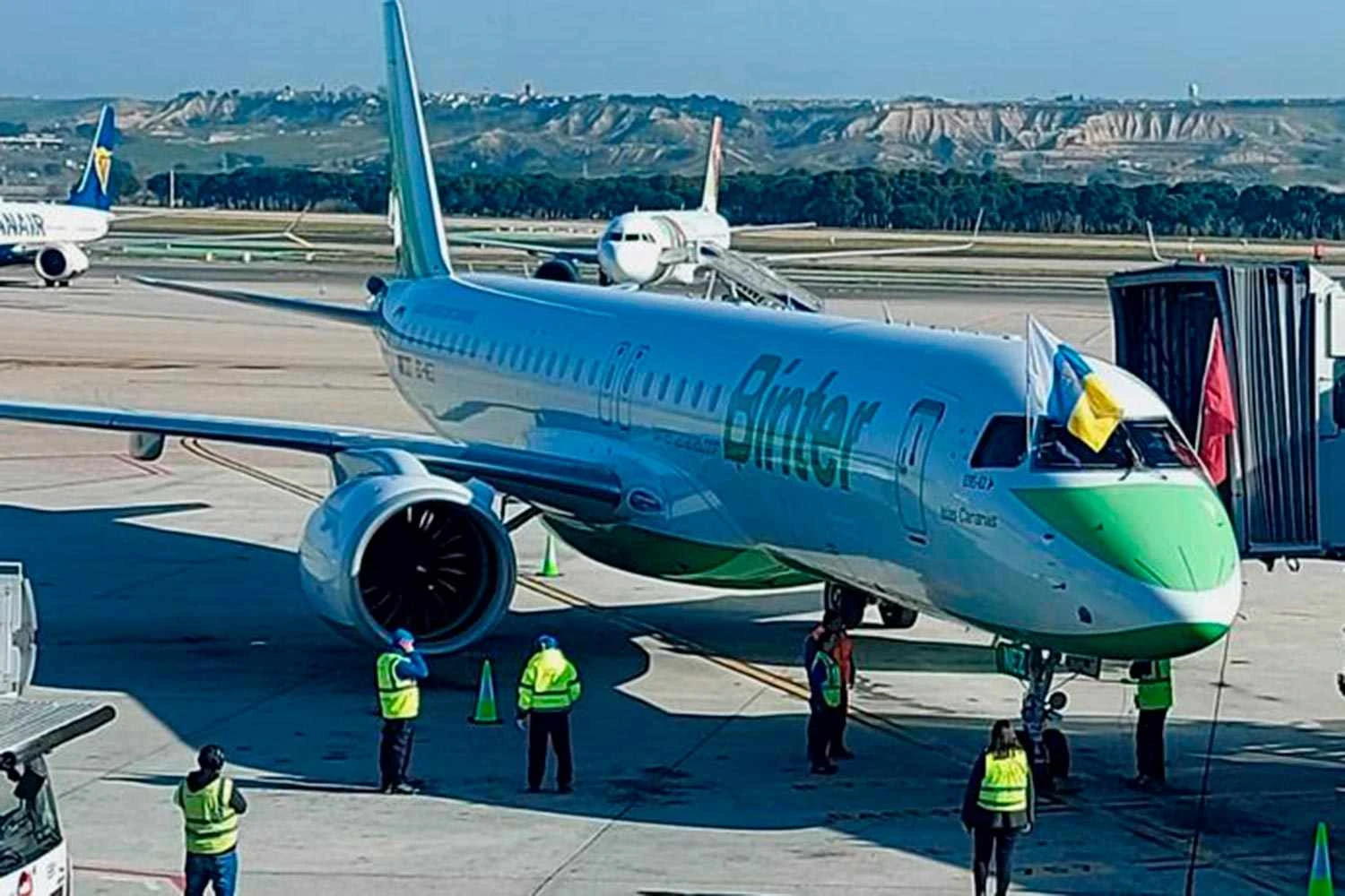 Jato Embraer E195-E2 estreia em voo das Canárias para Madri