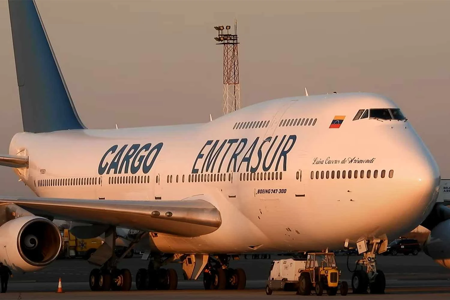 Crise Diplomática: Venezuela Fecha Espaço Aéreo para Voos da Argentina após Confisco de Boeing 747