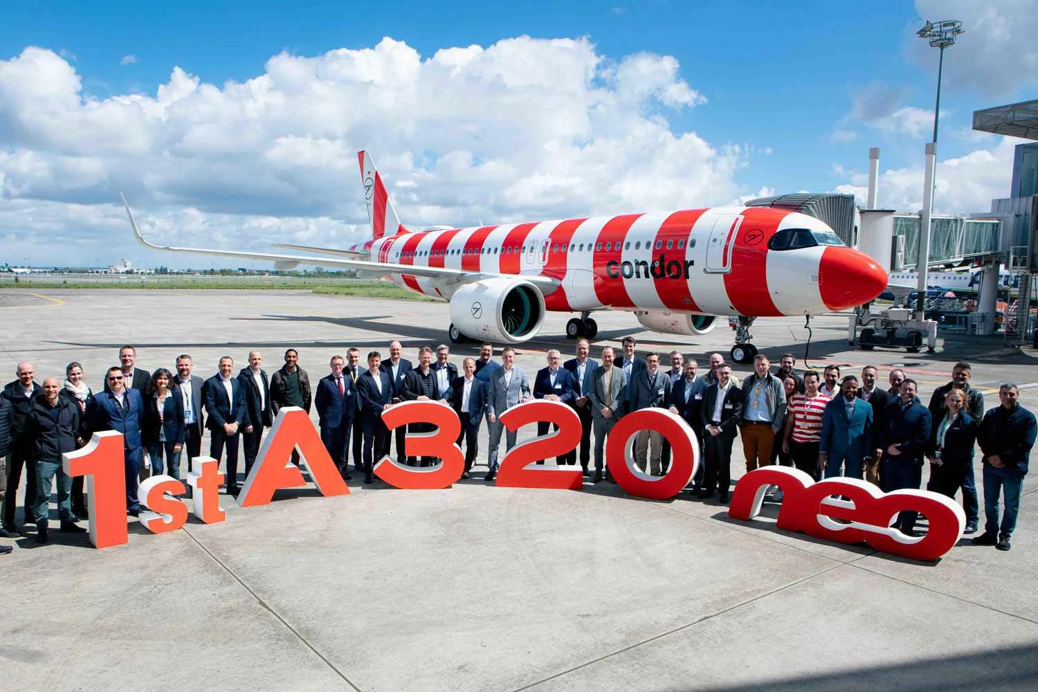 Primeiro A320neo listrado da empresa Condor é entregue