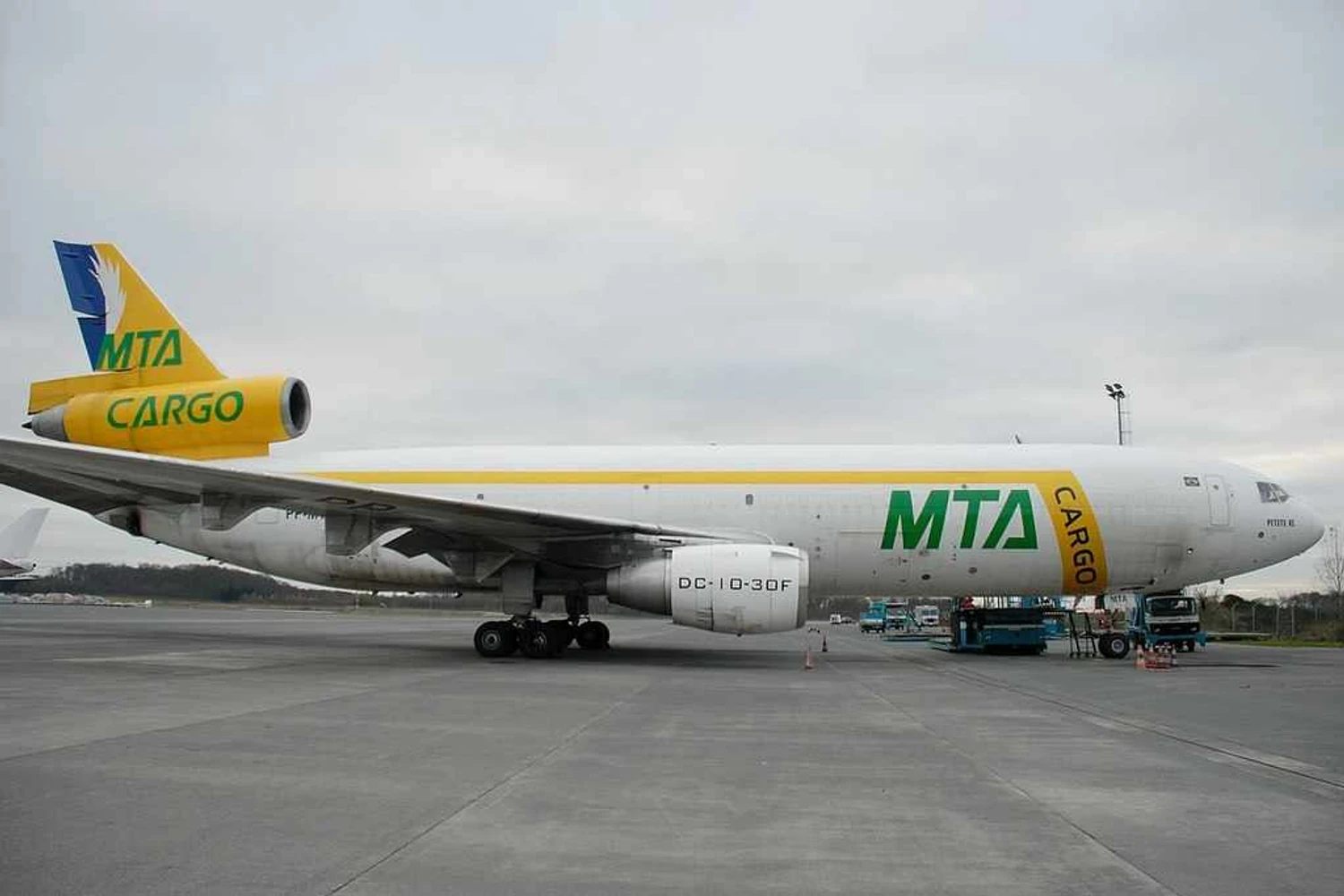 A pintura da MTA Cargo tinha semelhanças com a da STAF e a Cielos del Perú