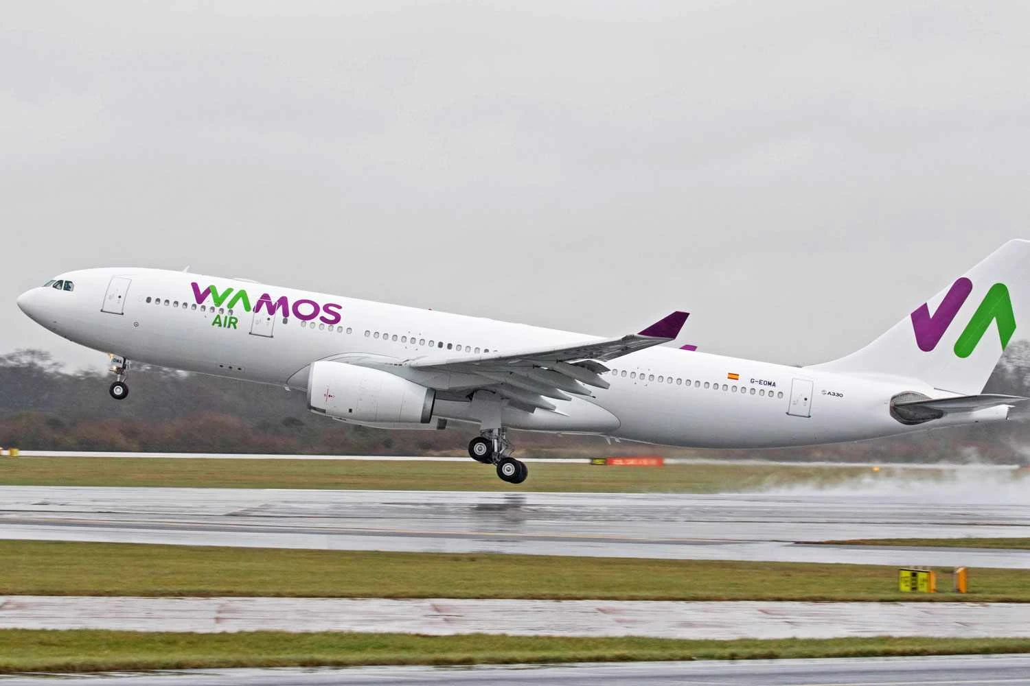 Airbus A330-200 da Wamos Air (Russell Lee)