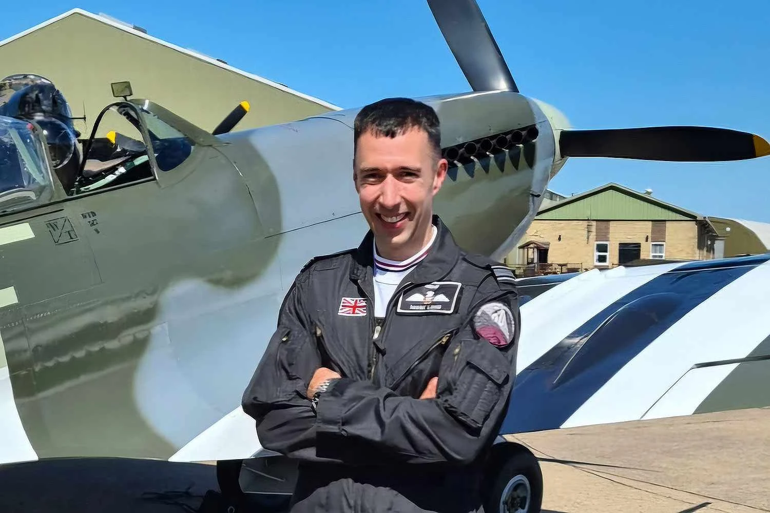 O capitão Mark Long, que pilotava o Spitfire (RAF)