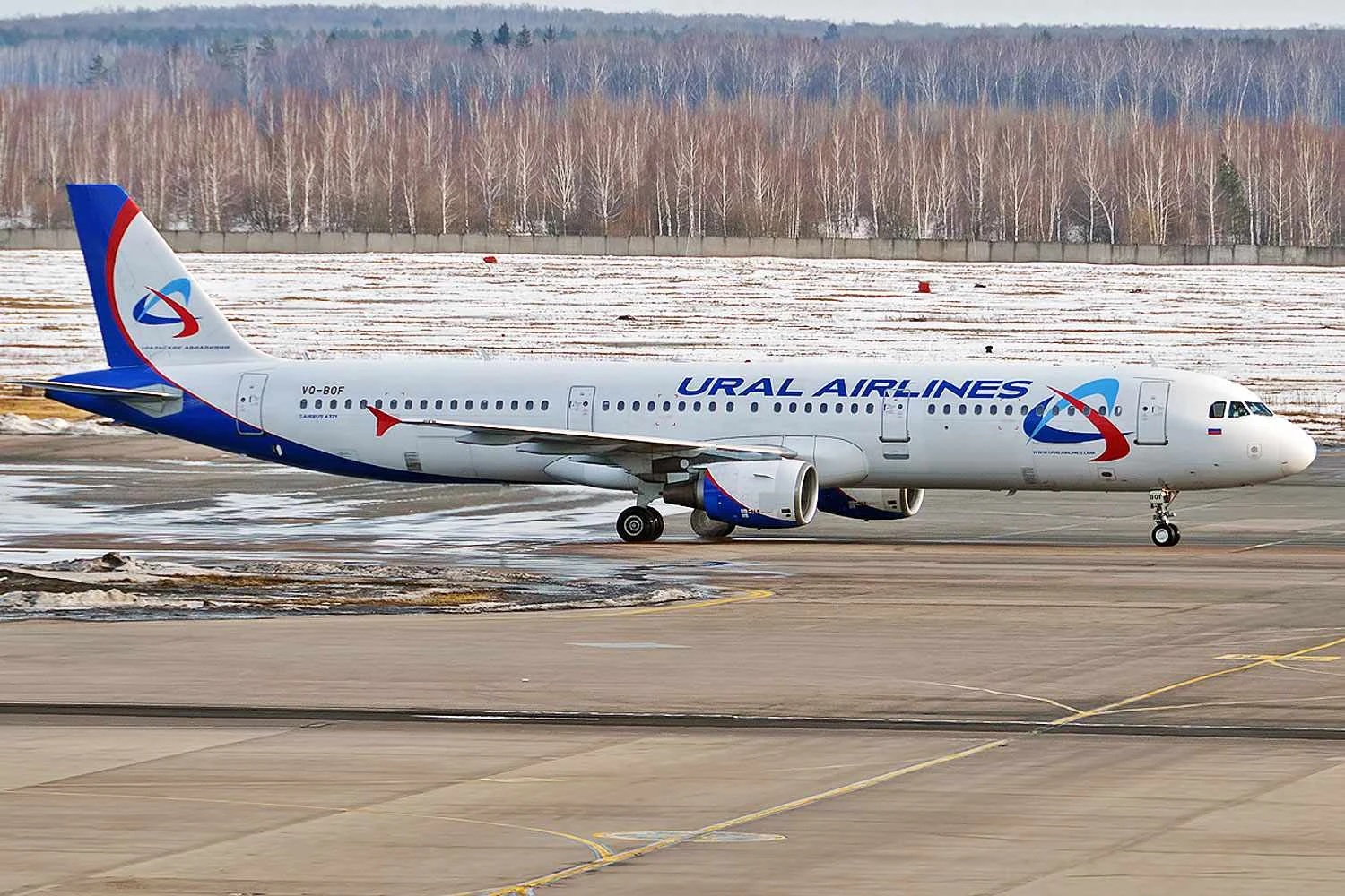 O jato cargueiro brasileiro quando ainda levava passageiros com a Ural Airlines