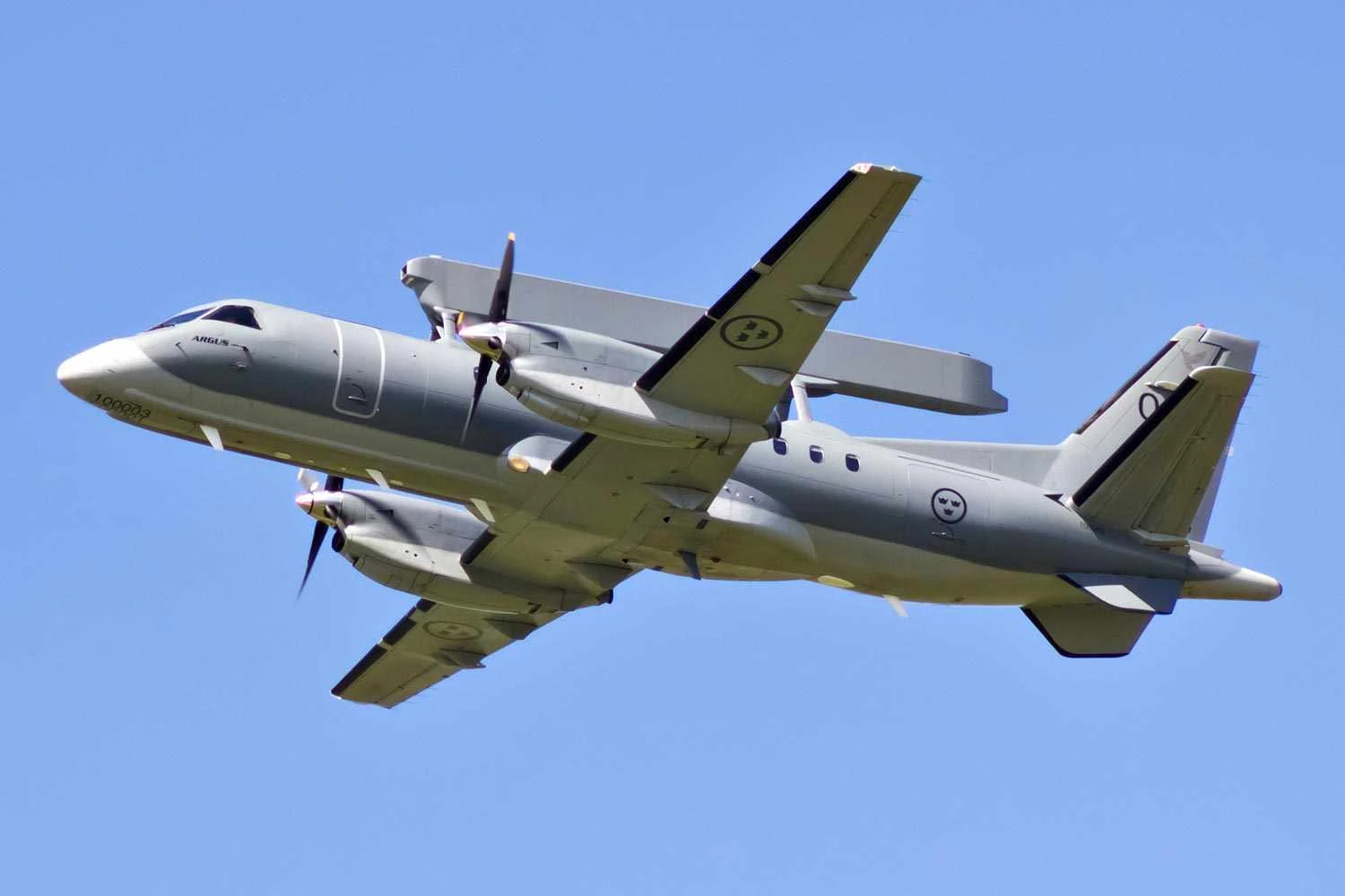 Ucrânia já está operando avião-radar doado pela Suécia