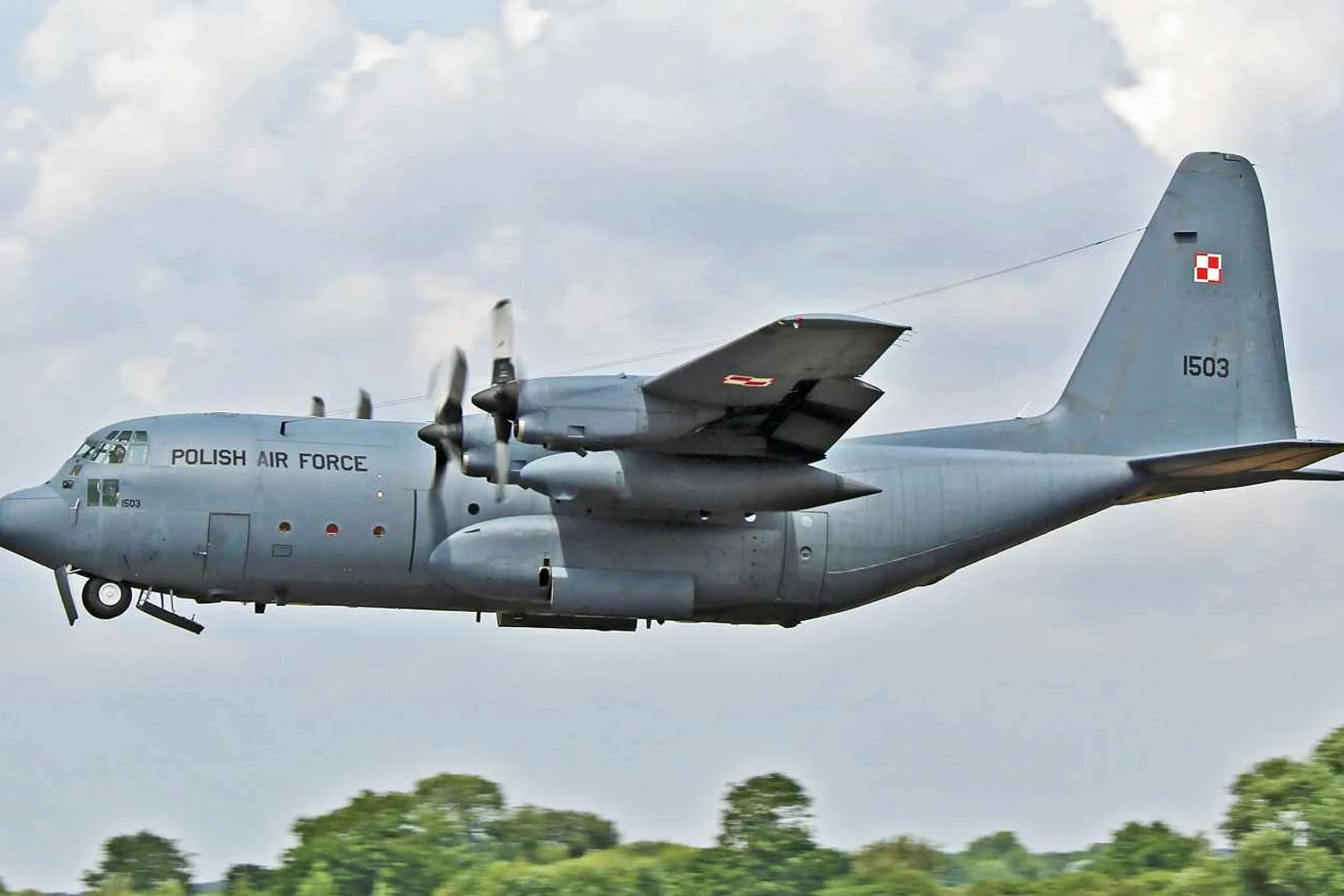 A Polônia recebeu seus primeiros C-130 usados em 2009