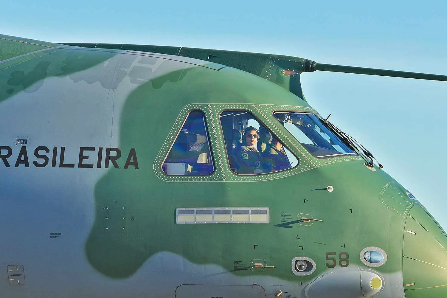 Polônia aparece como potencial cliente do Embraer C-390 Millennium