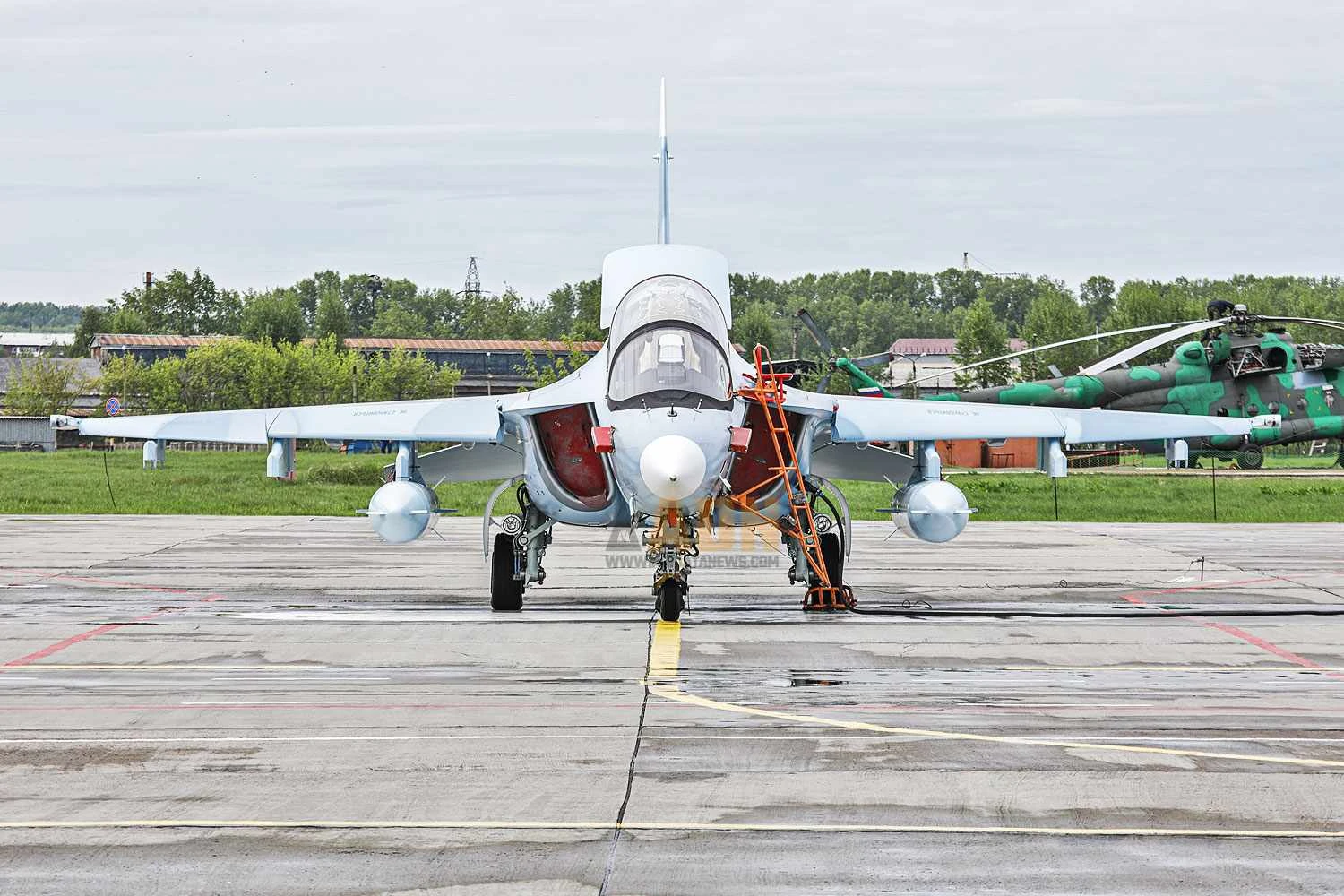 Força Aérea da Rússia recebeu dois jatos de treinamento Yak-130 novos